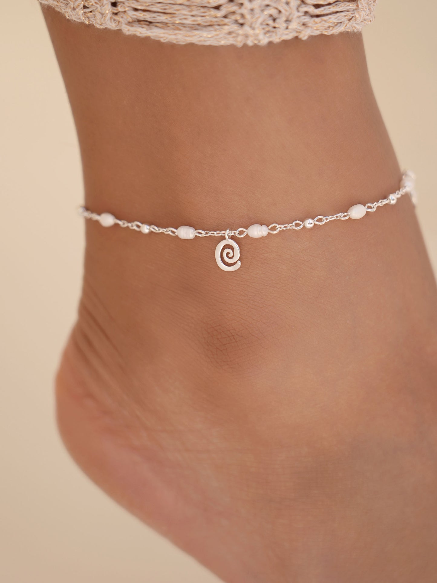 Aura Swirl Anklet Pearl with Silver Plating model