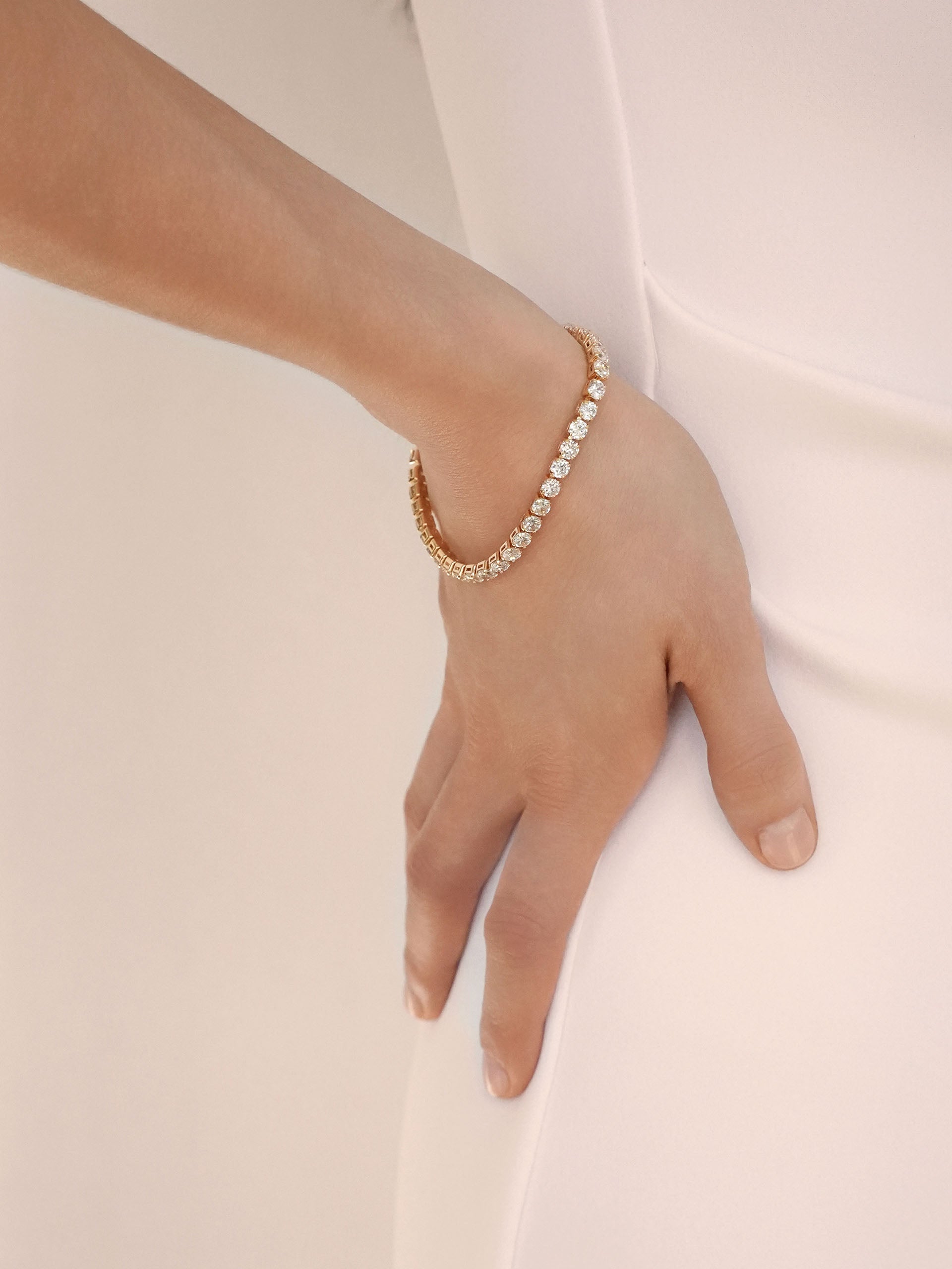 Single Row Tennis Bracelet Clear Crystal with 18k Gold Plating model