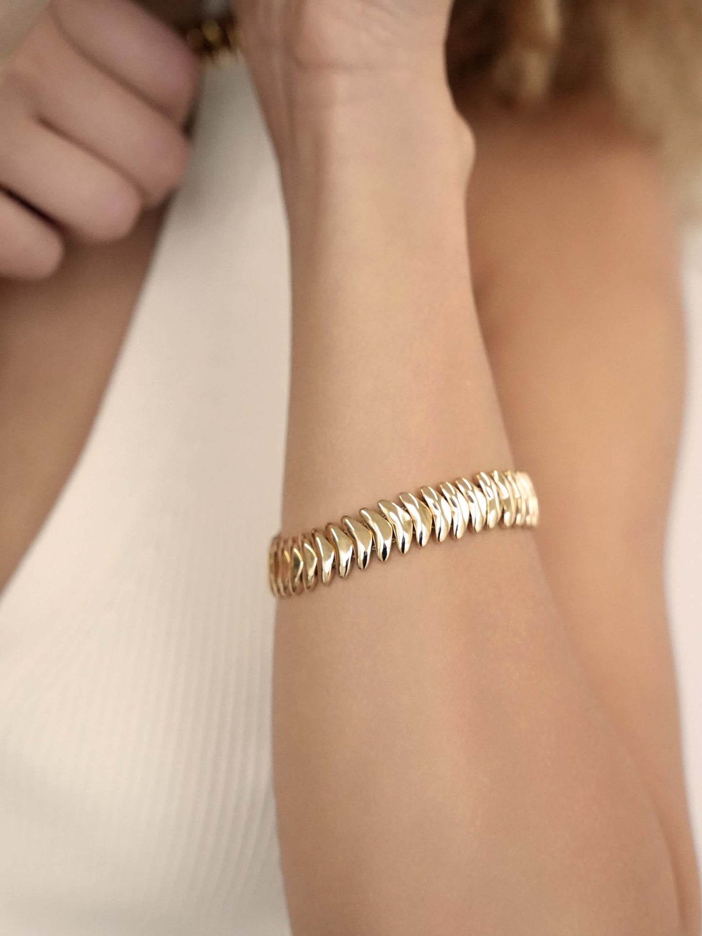 Metal Moderna Bracelet 18k Gold Plated model 2