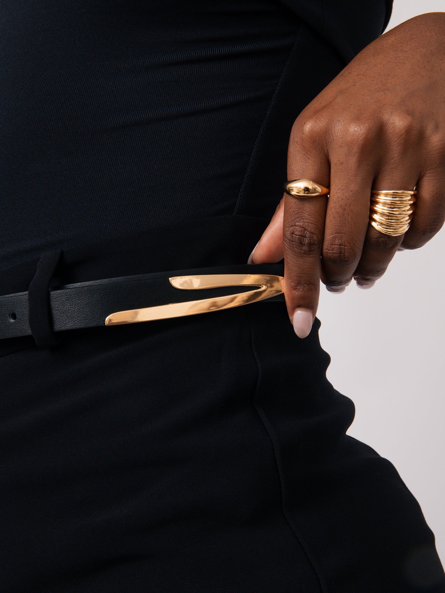 Modern Saddle Belt in Black