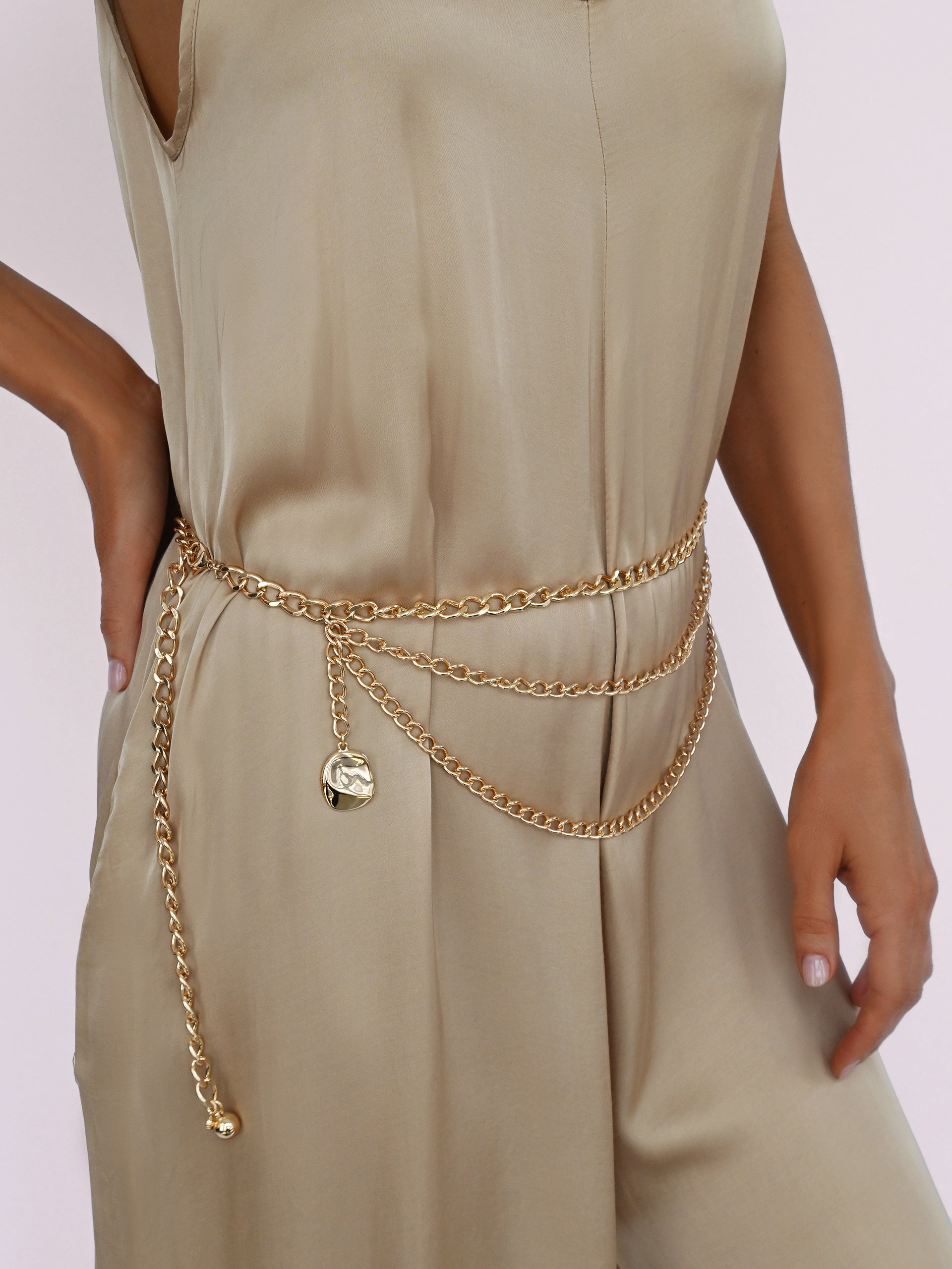 Modern Edge Layered Waist Chain model 2