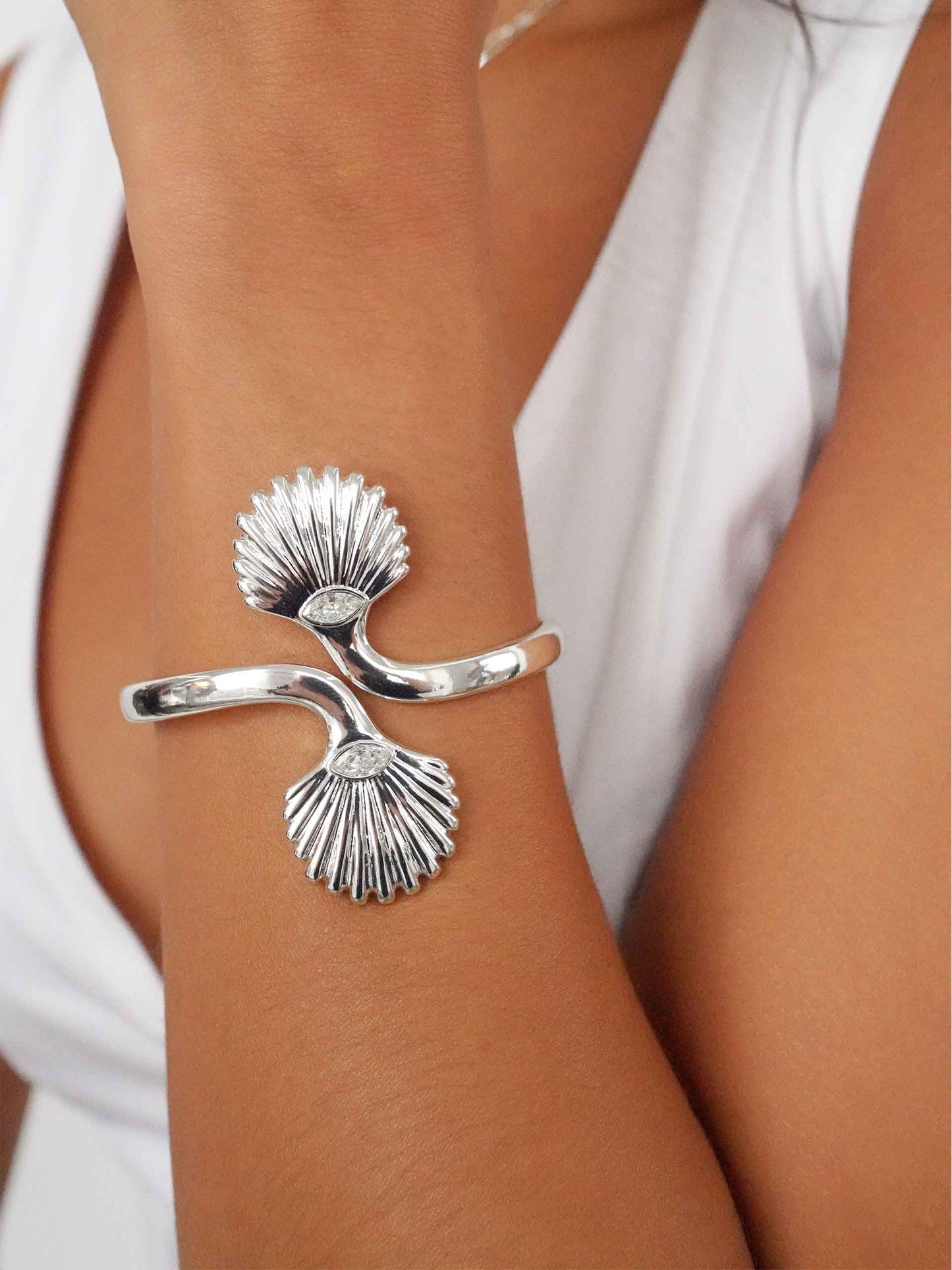 Santorini Shell Cuff Clear Crystal with Silver Plating model 2