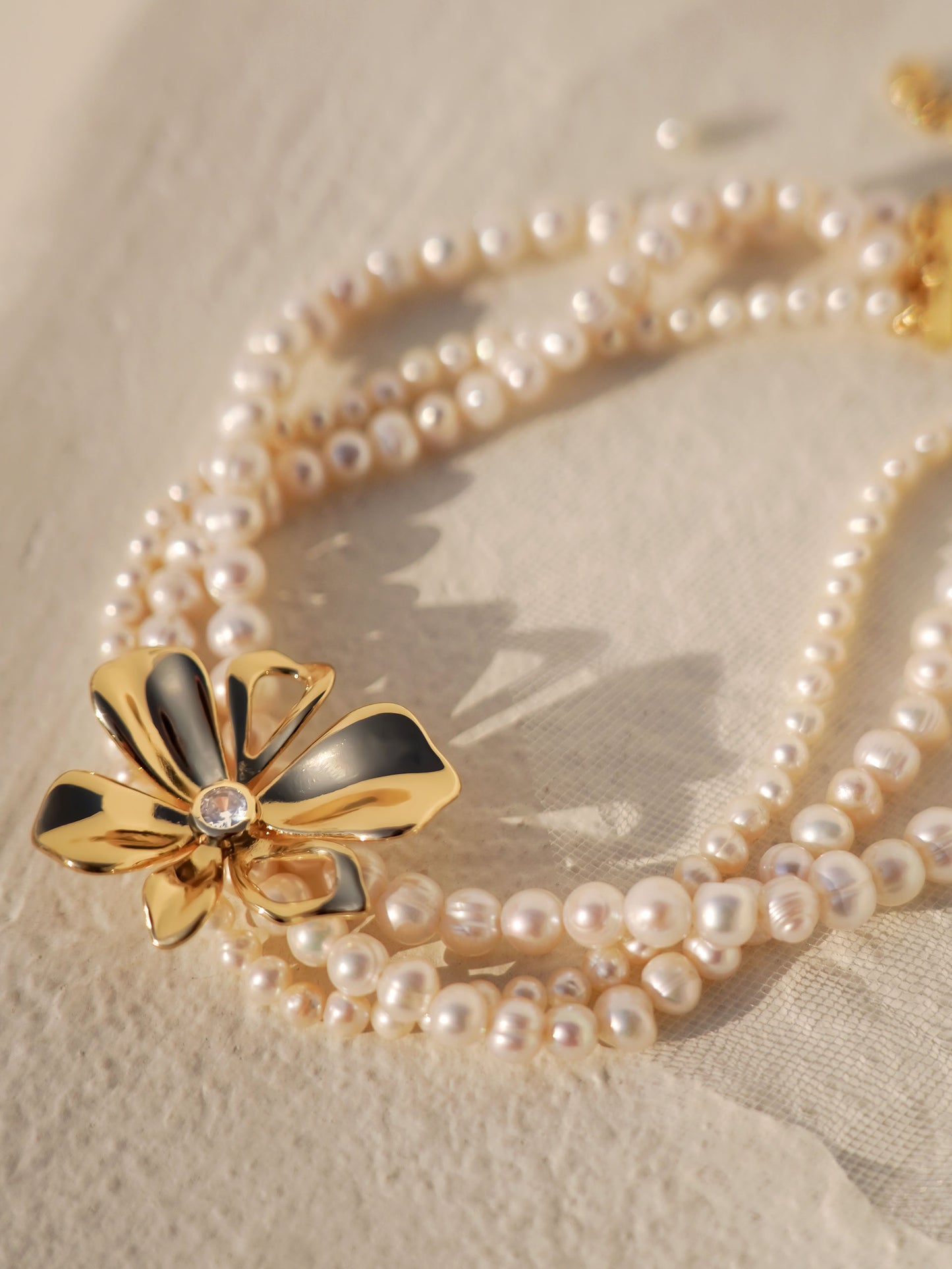 Pearl Petals Choker
