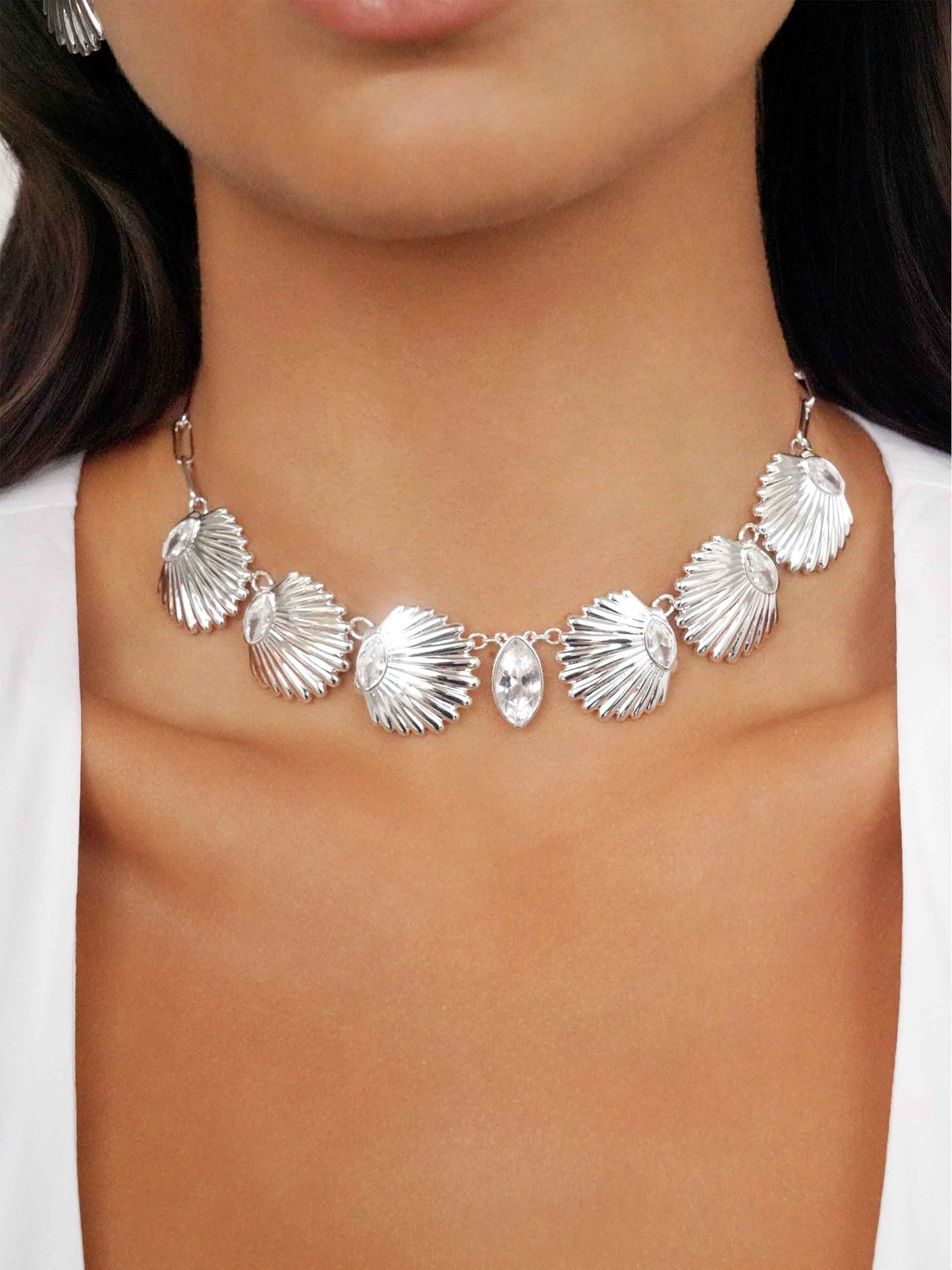 Santorini Shell Choker Clear Crystal with Silver Plating model