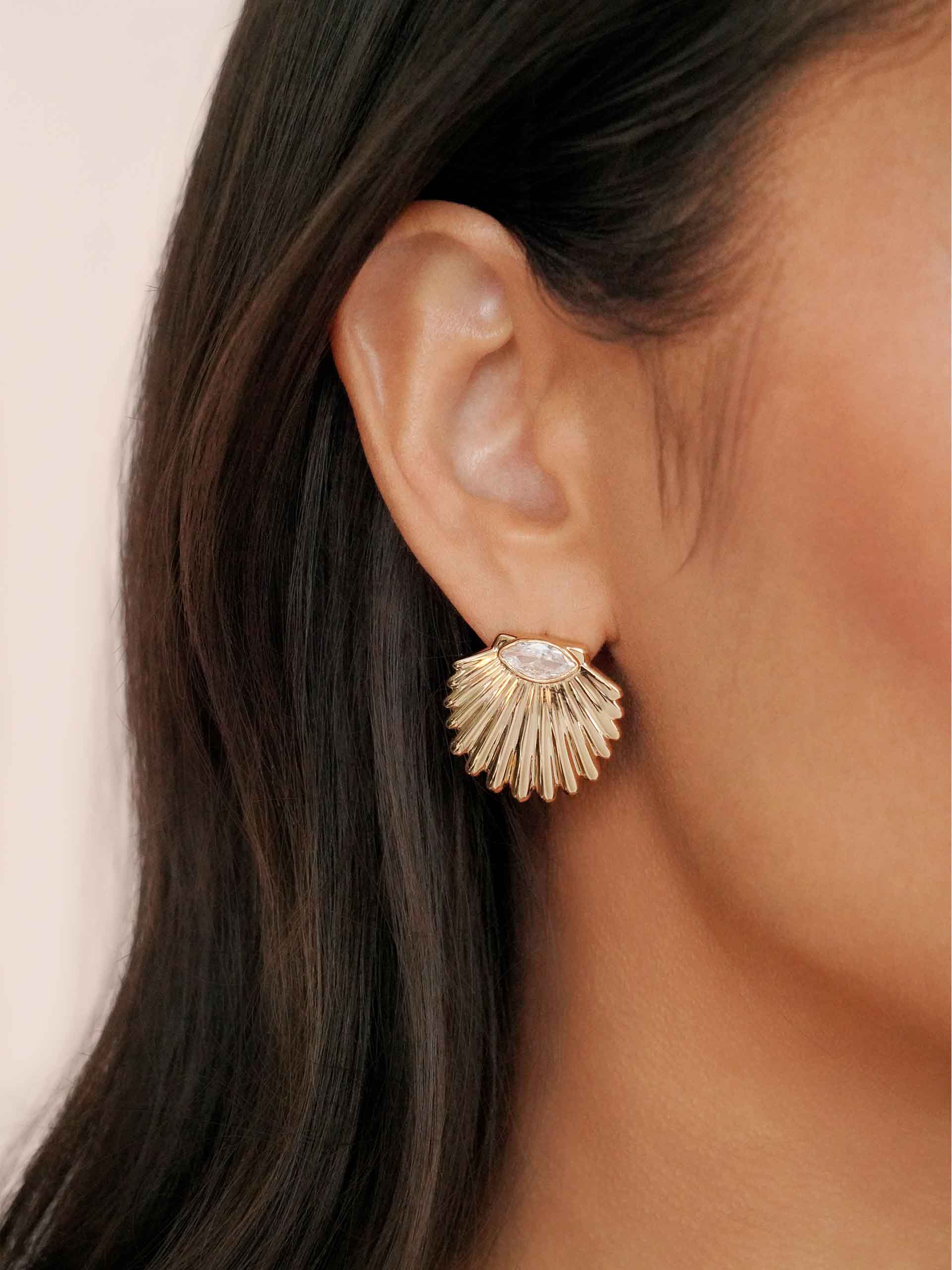Santorini Shell Studs Clear Crystal with 18k Gold Plating model