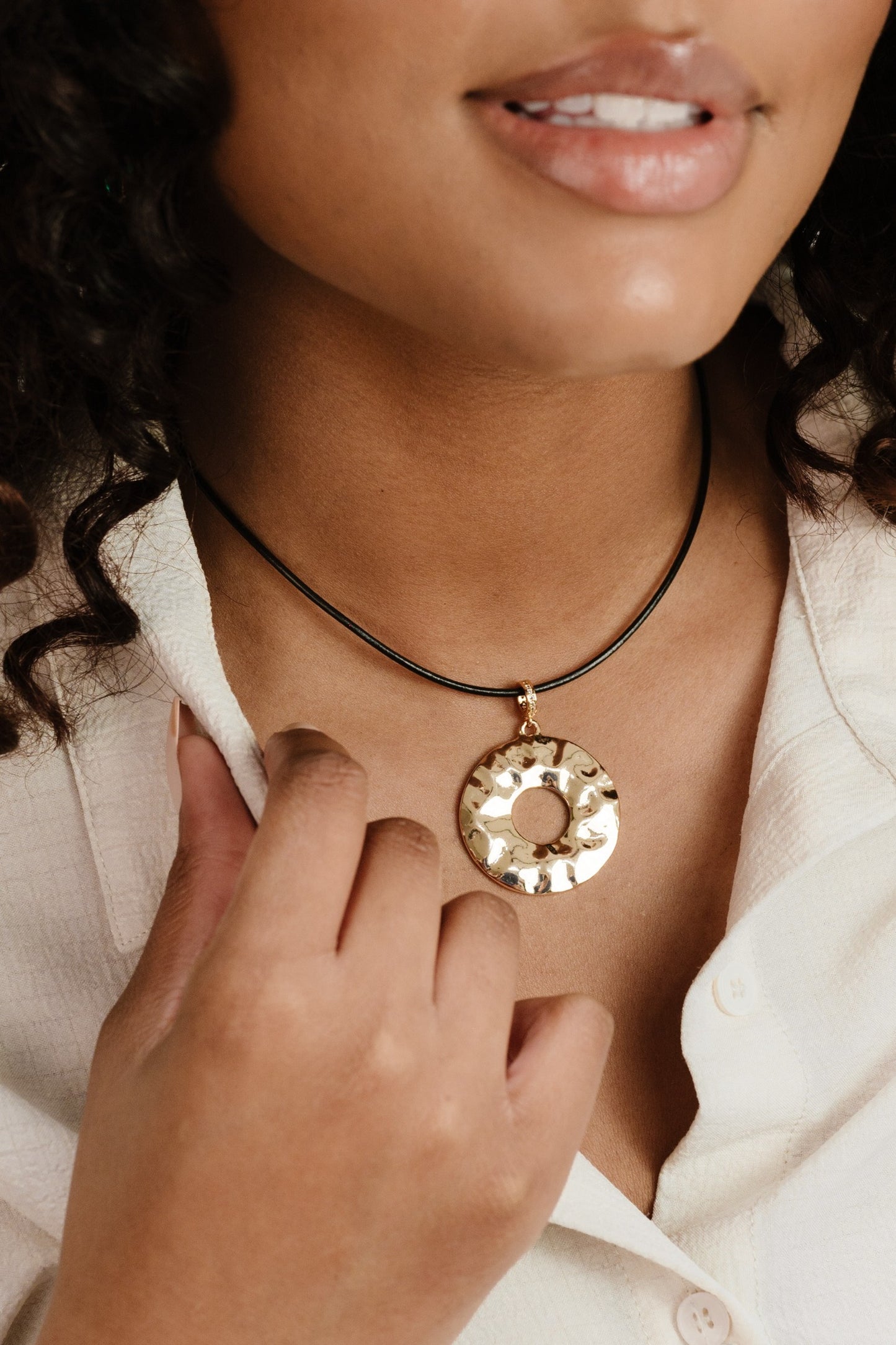 Statement Hammered Circle Cord Necklace on model 2