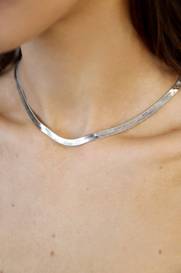 Brooklyn Flat Herringbone Chain Necklace Second