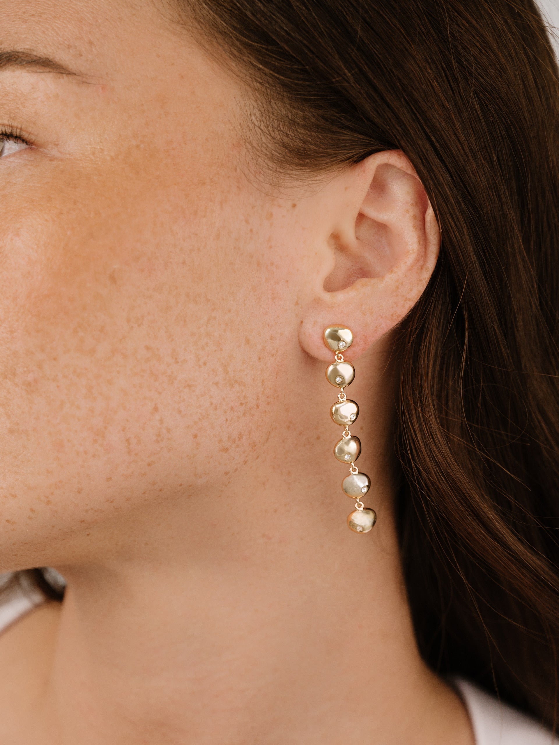 Polished Pebble Linear Dangle Earrings 18k Gold Plated model 3