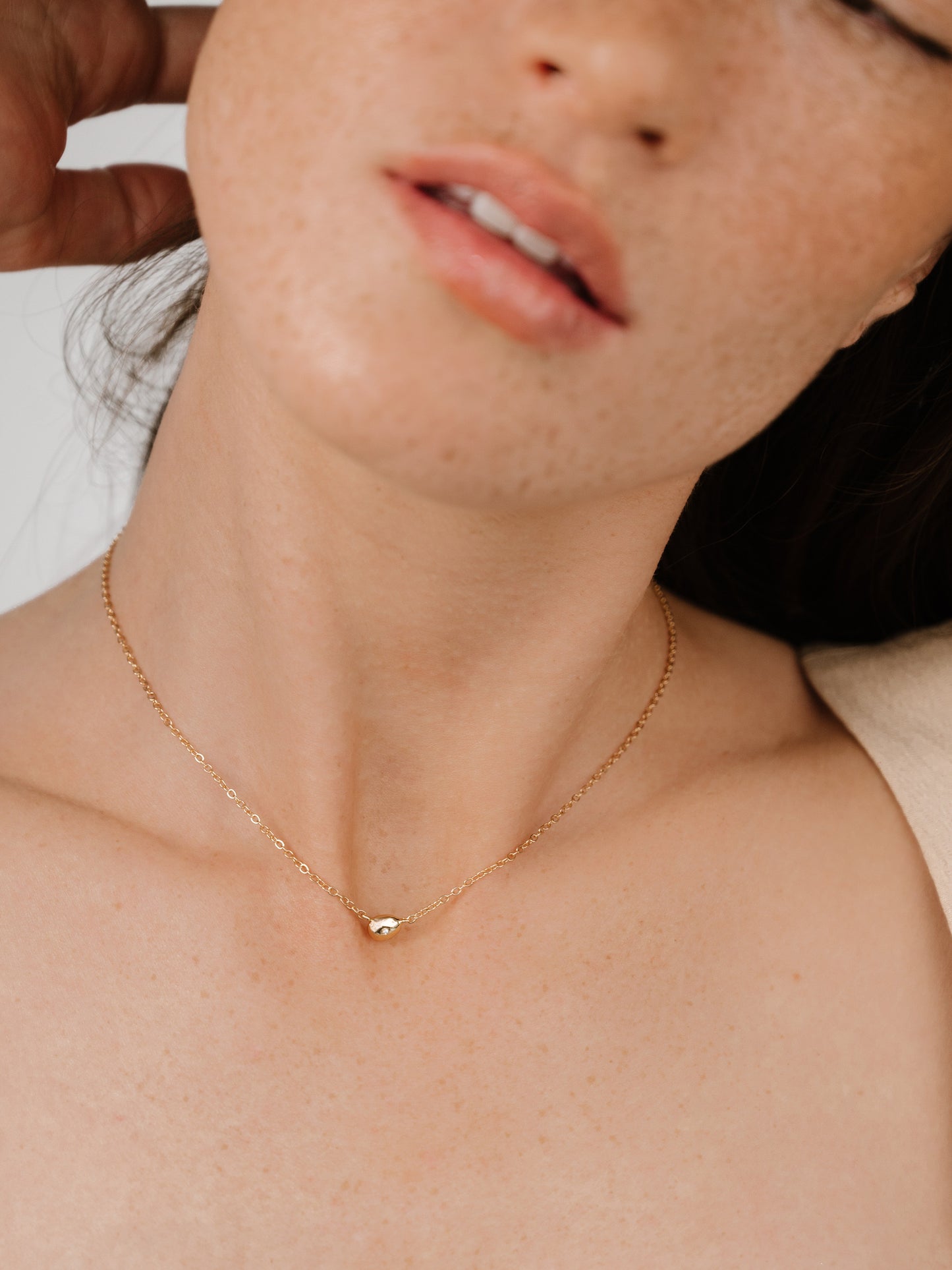 Polished Dainty Pebble Necklace 18k Gold Plated model 2