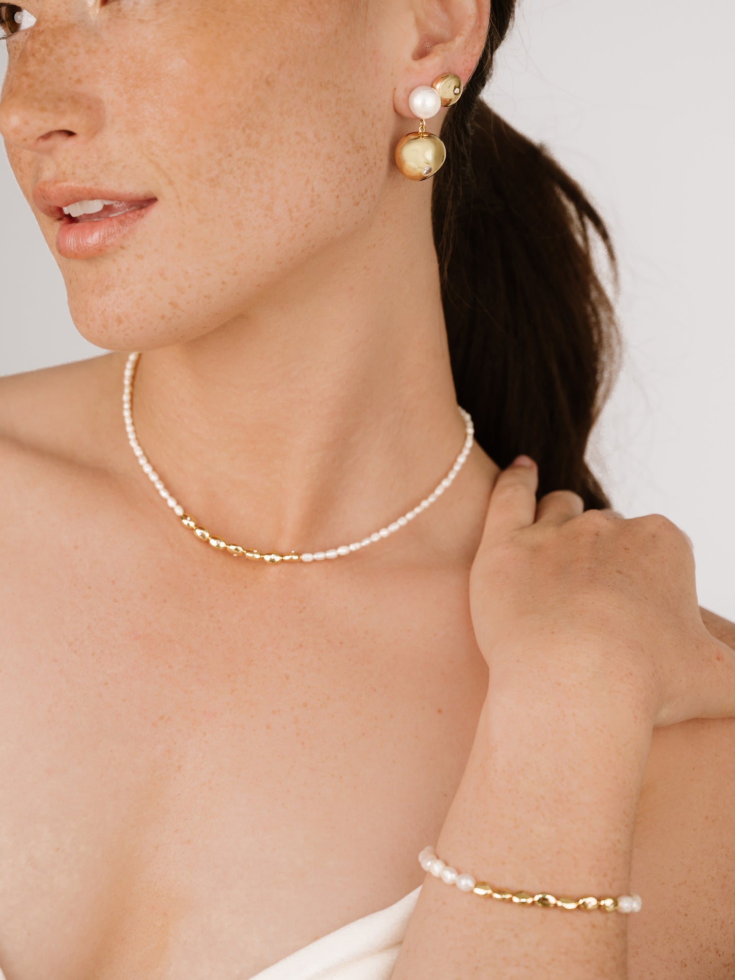 Freshwater Pearl Polished Pebble Beaded Necklace on model 3