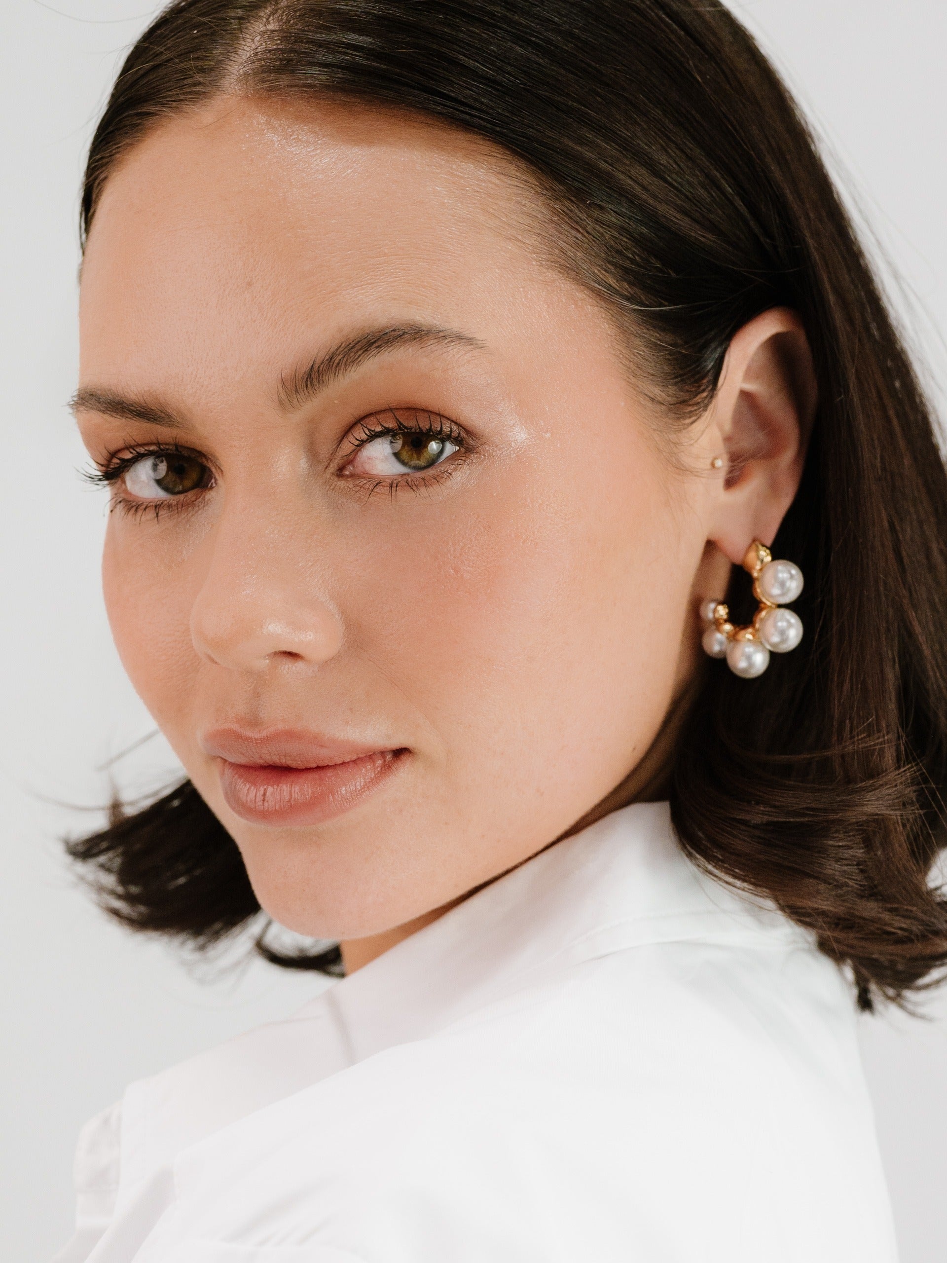Five Point Pearl Hoop Earrings on model 4