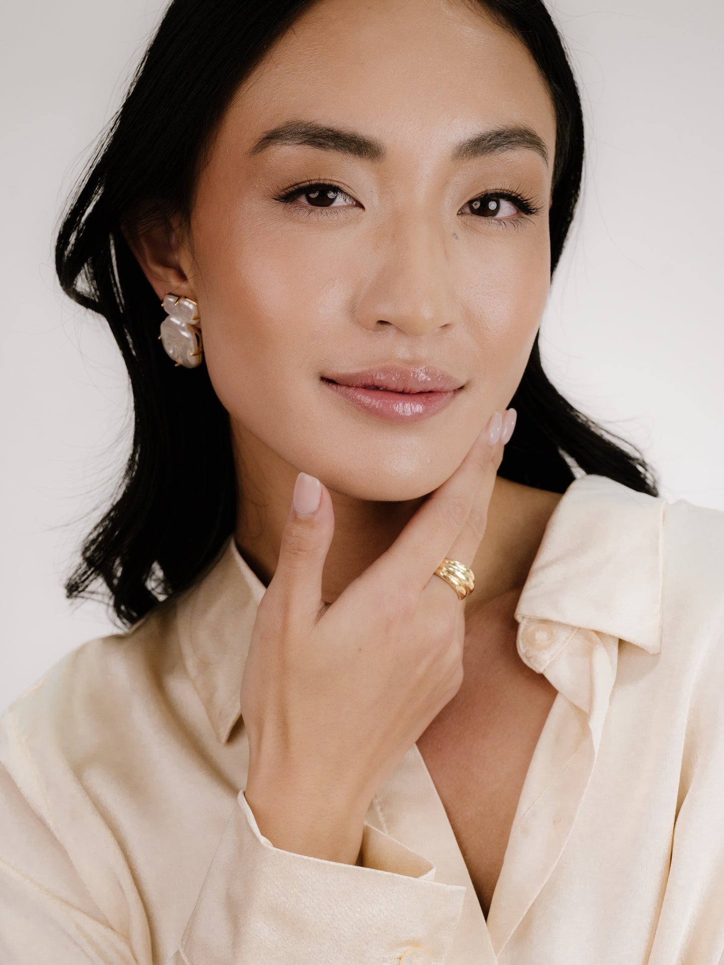 Edge of Water Double Pearl Earrings on model 4