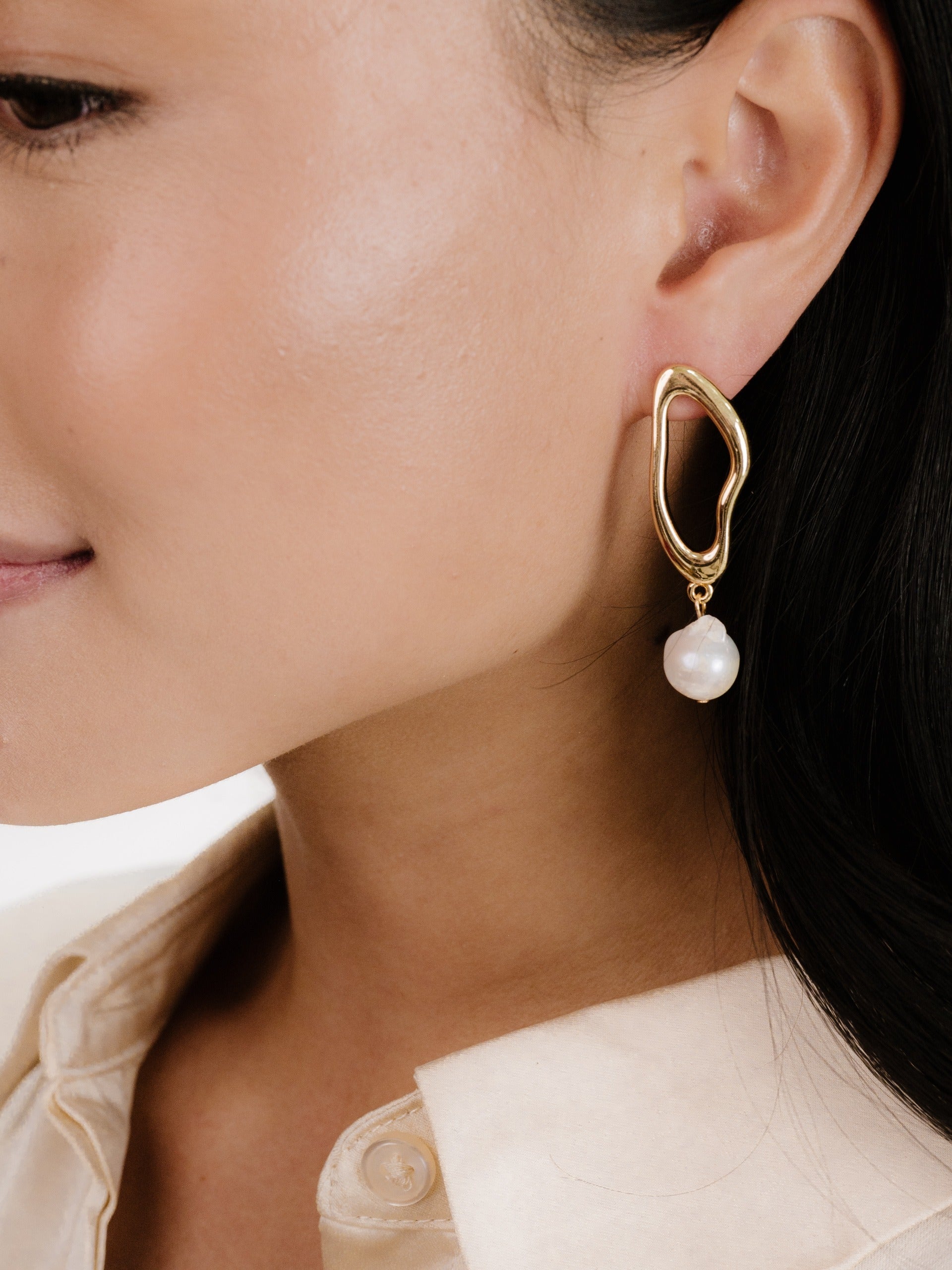 Open Circle Freshwater Pearl Dangle Earrings on model 2