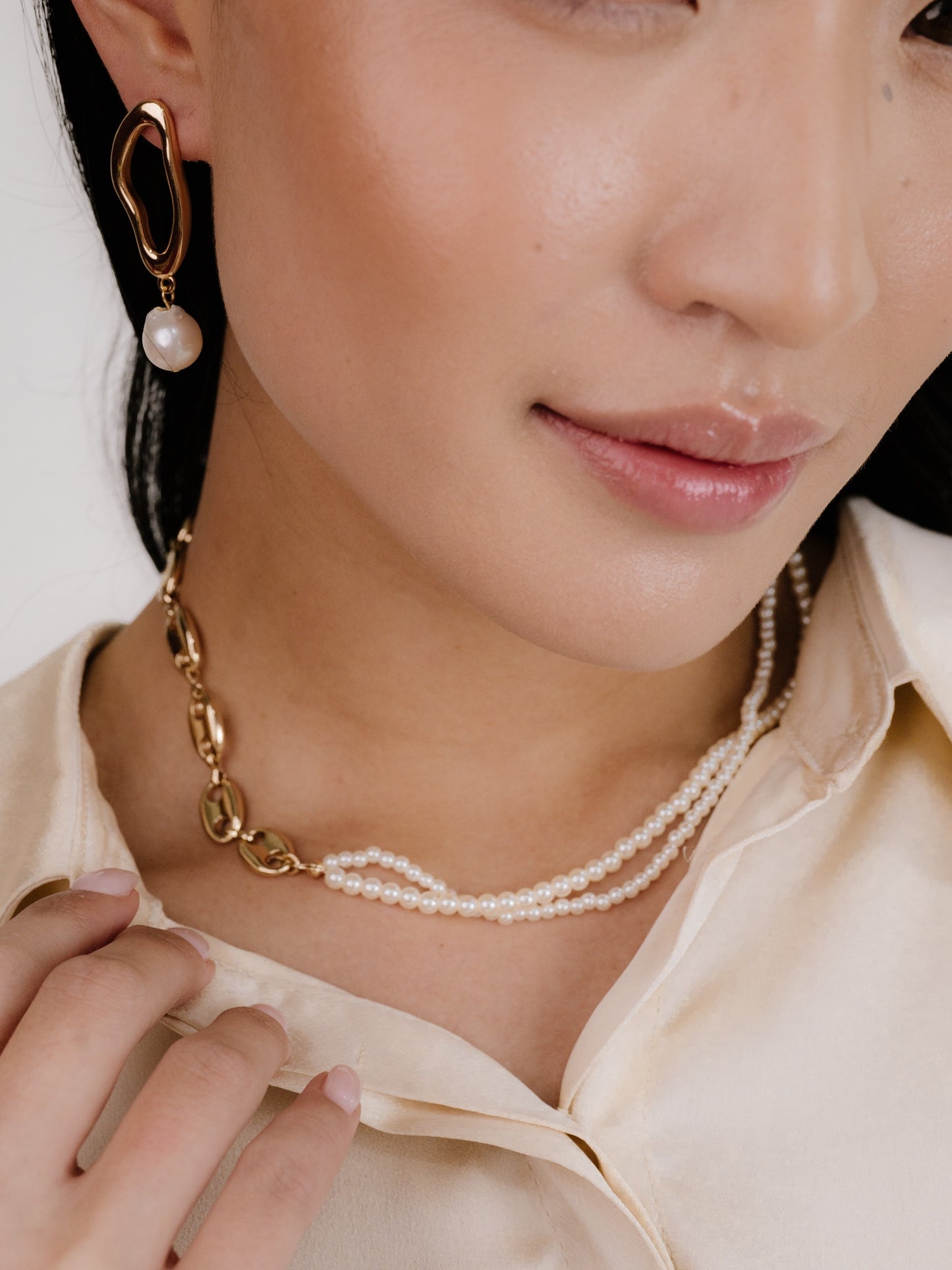 Open Circle Freshwater Pearl Dangle Earrings on model 4