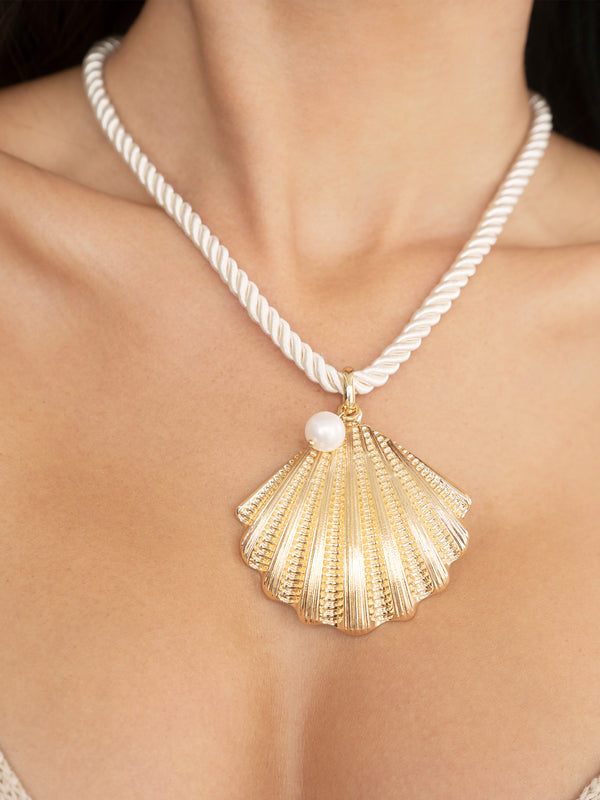 Scallop Shell Pendant Necklace Second