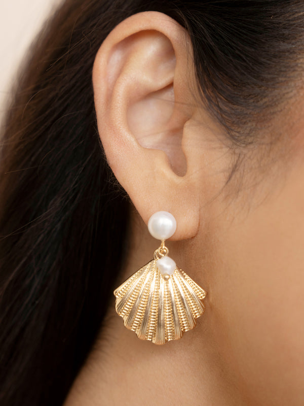 Scallop Shell and Pearl Earrings Second