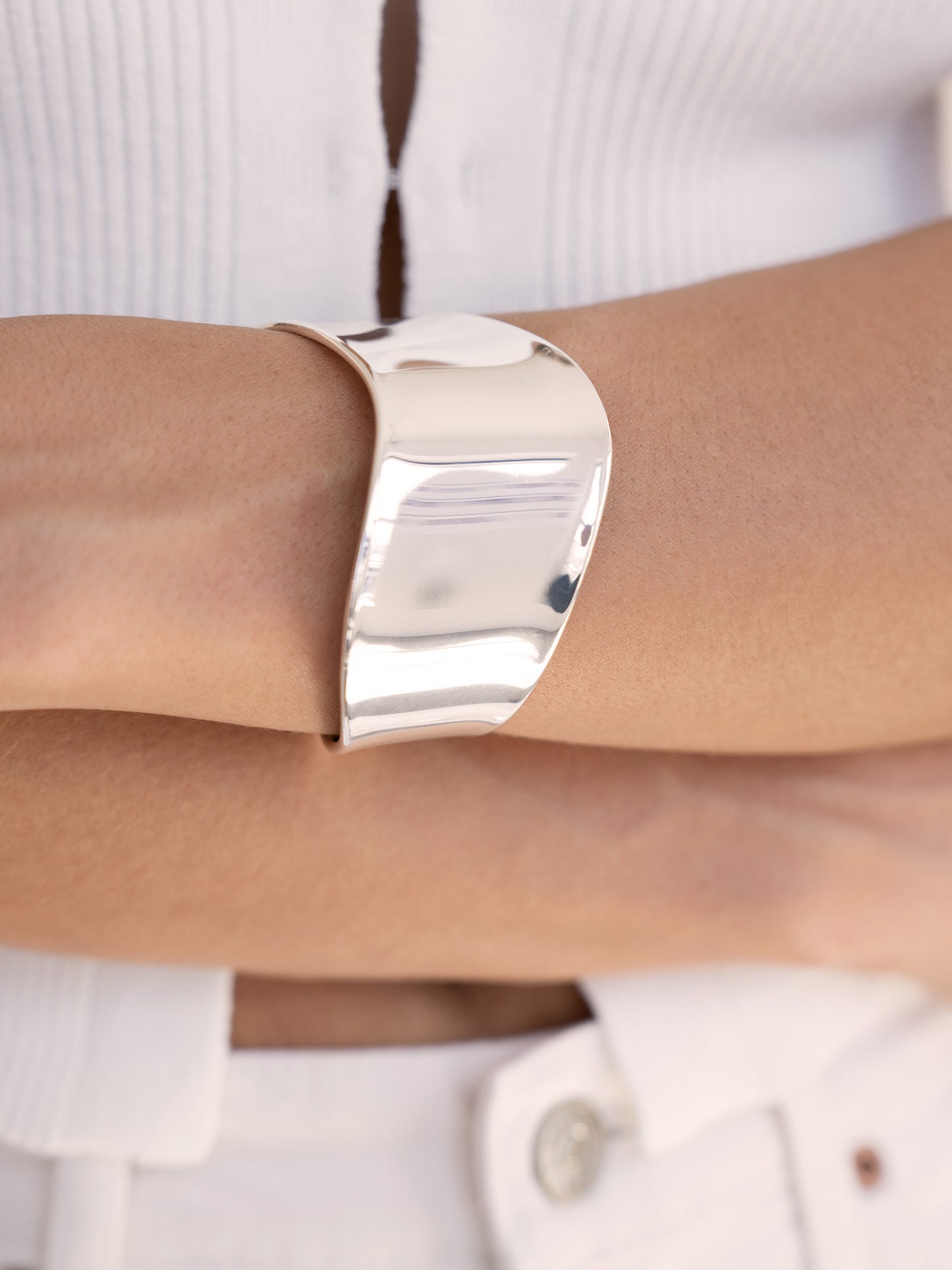 Smooth Cuff Bracelet Silver Plated model 2