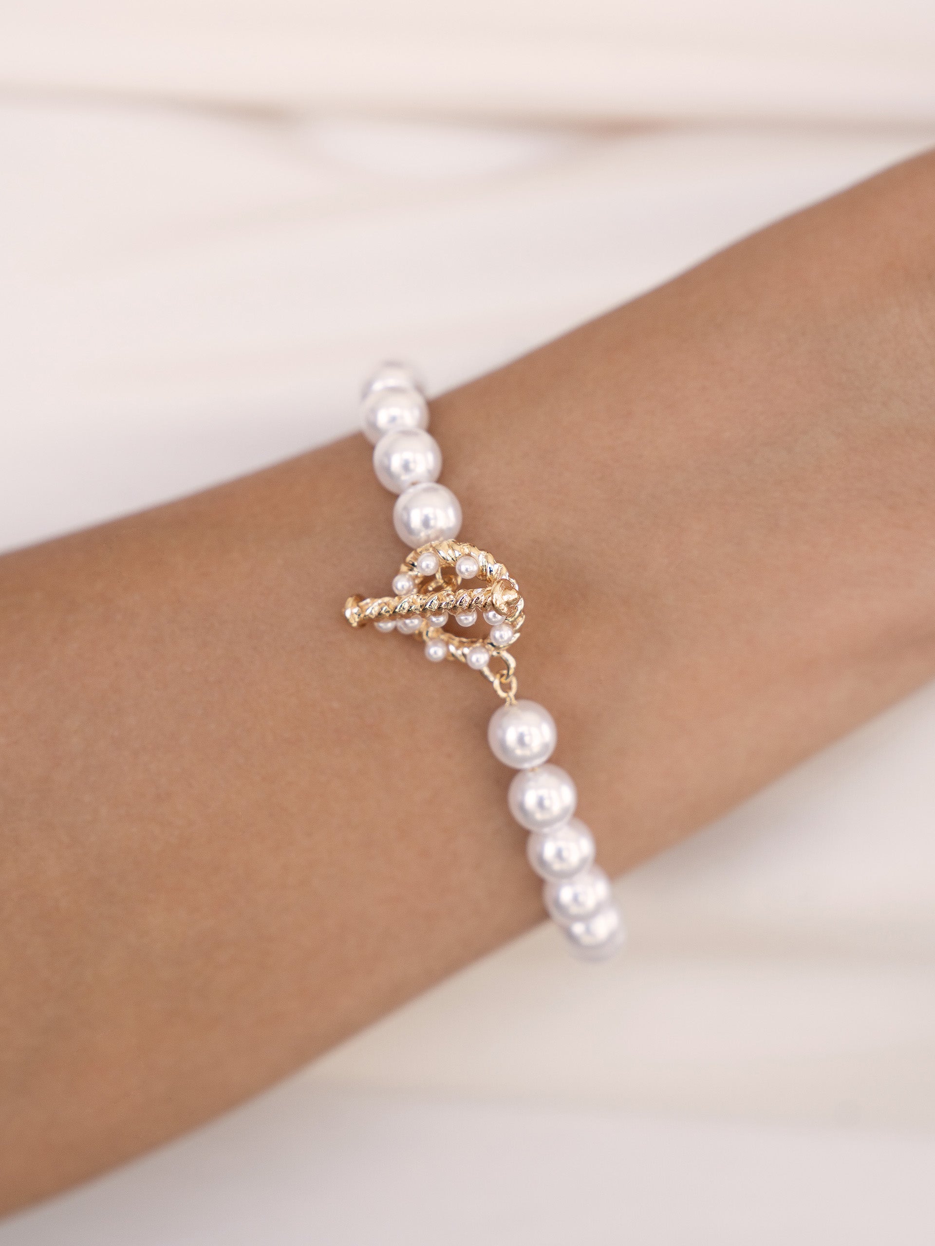 Pearl Sweetheart Bracelet on model2