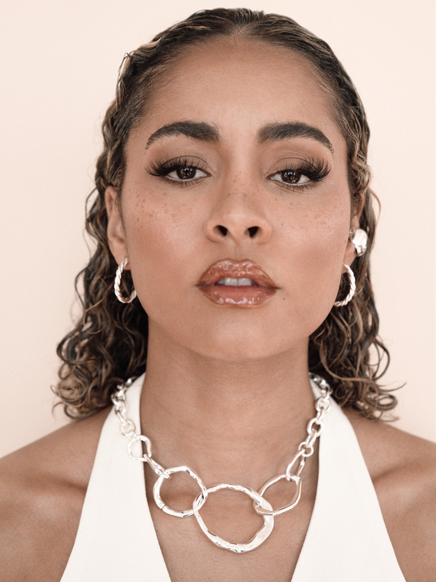 Interlocking Golden Chain Necklace Silver Plated model 2