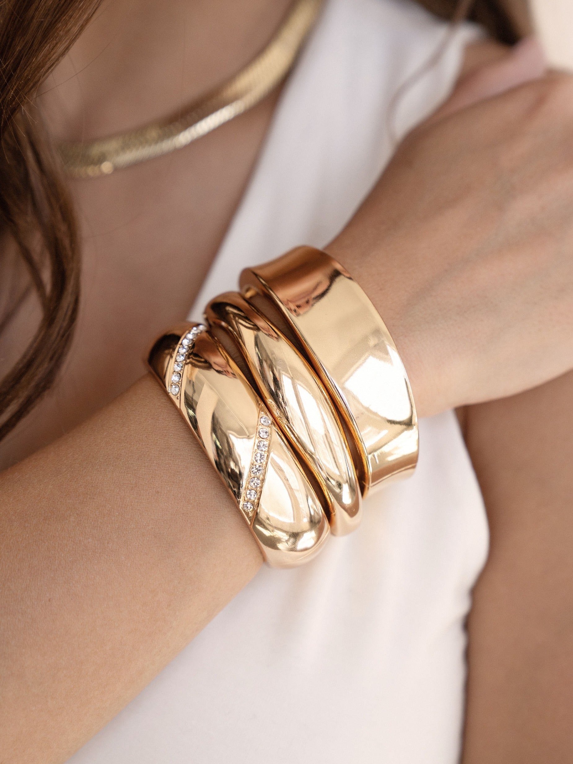 Squared Shine Bangle 18k Gold Plated model
