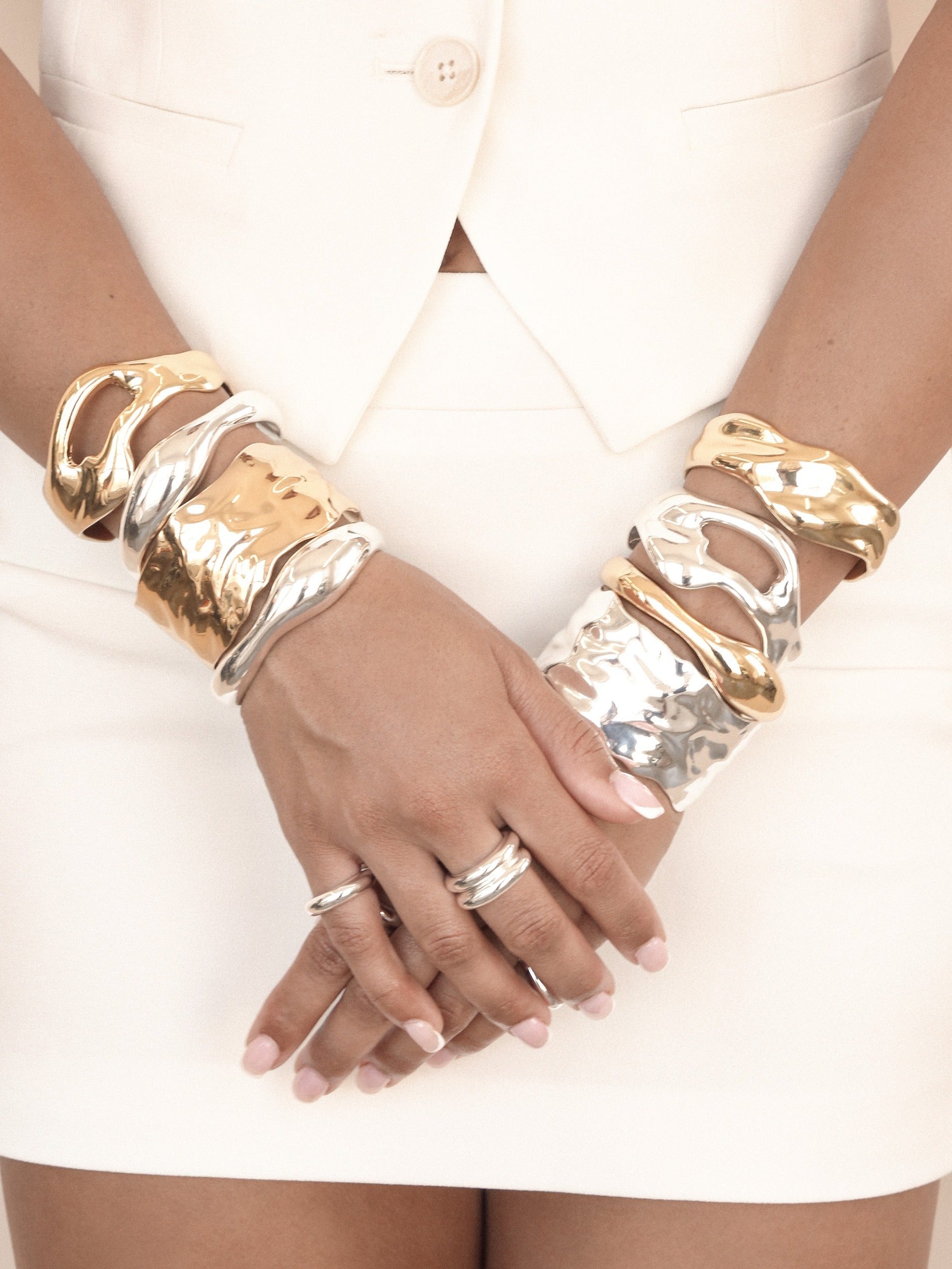 Liquid Love Cuff 18k Gold Plated model 4