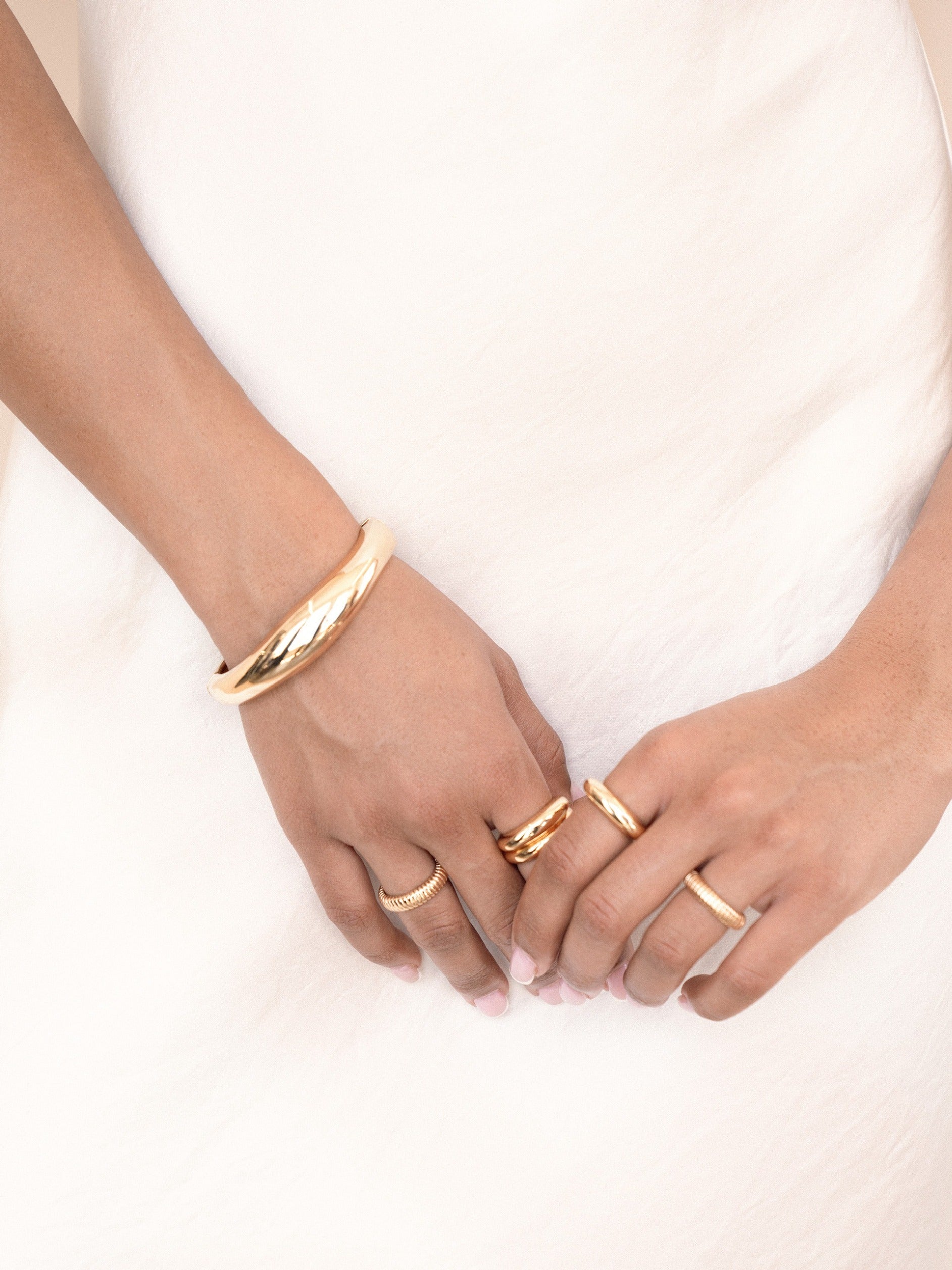 Liquid Love Cuff 18k Gold Plated model