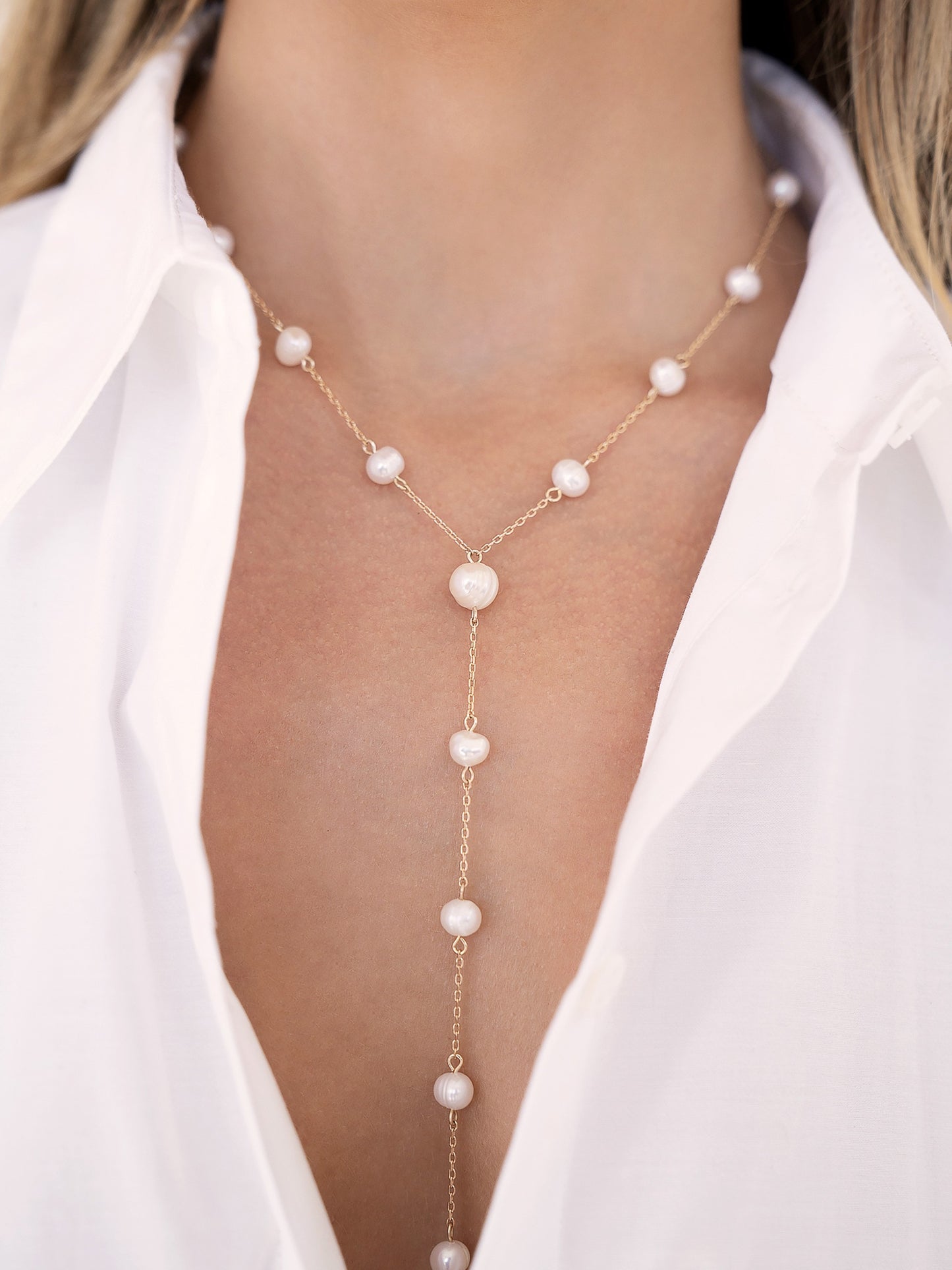 Dripping Pearl Lariat Necklace Pearl with 18k Gold Plating model