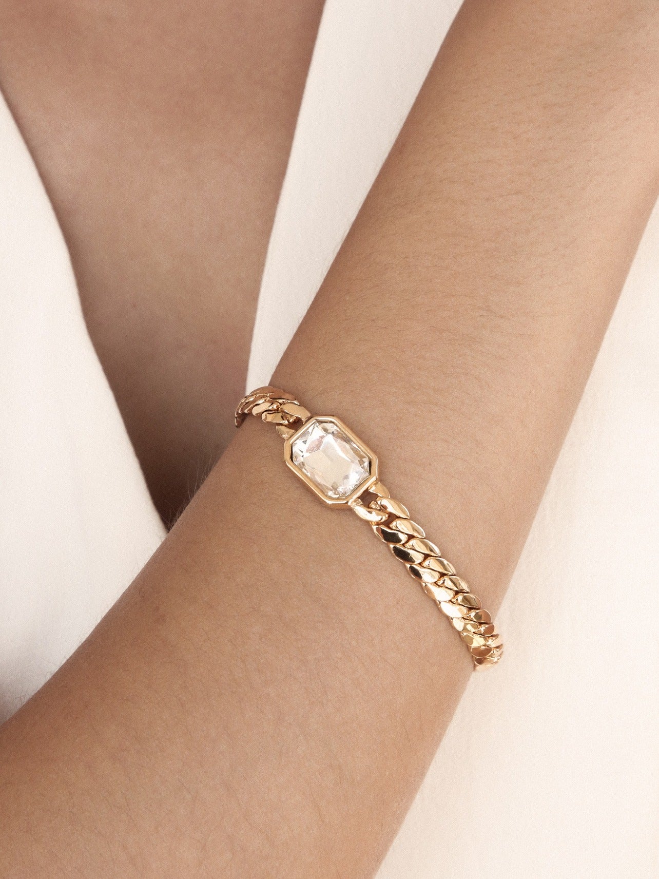 Deco Bracelet Clear Crystal with 18k Gold Plating model