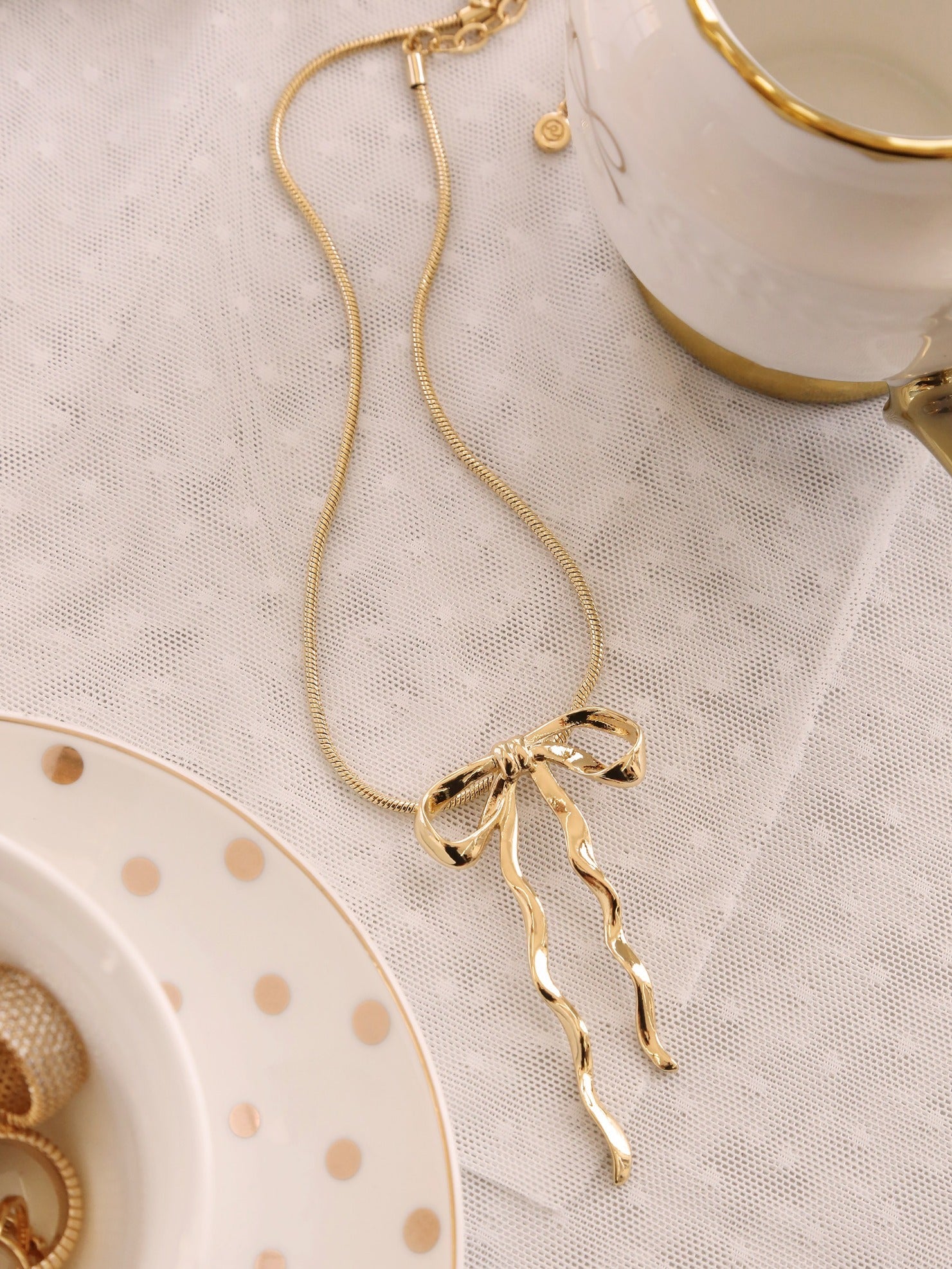 Bow Organica Pendant Necklace 18k Gold Plated 3
