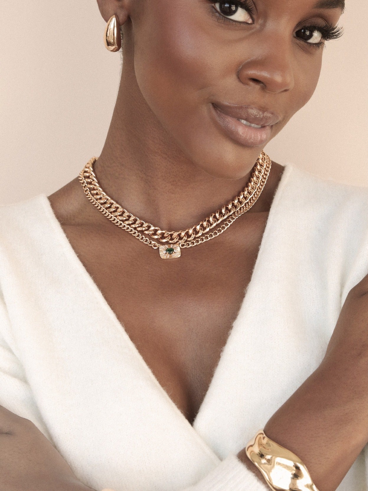 Emerald Green Crystal Pendant Necklace Set on model 4