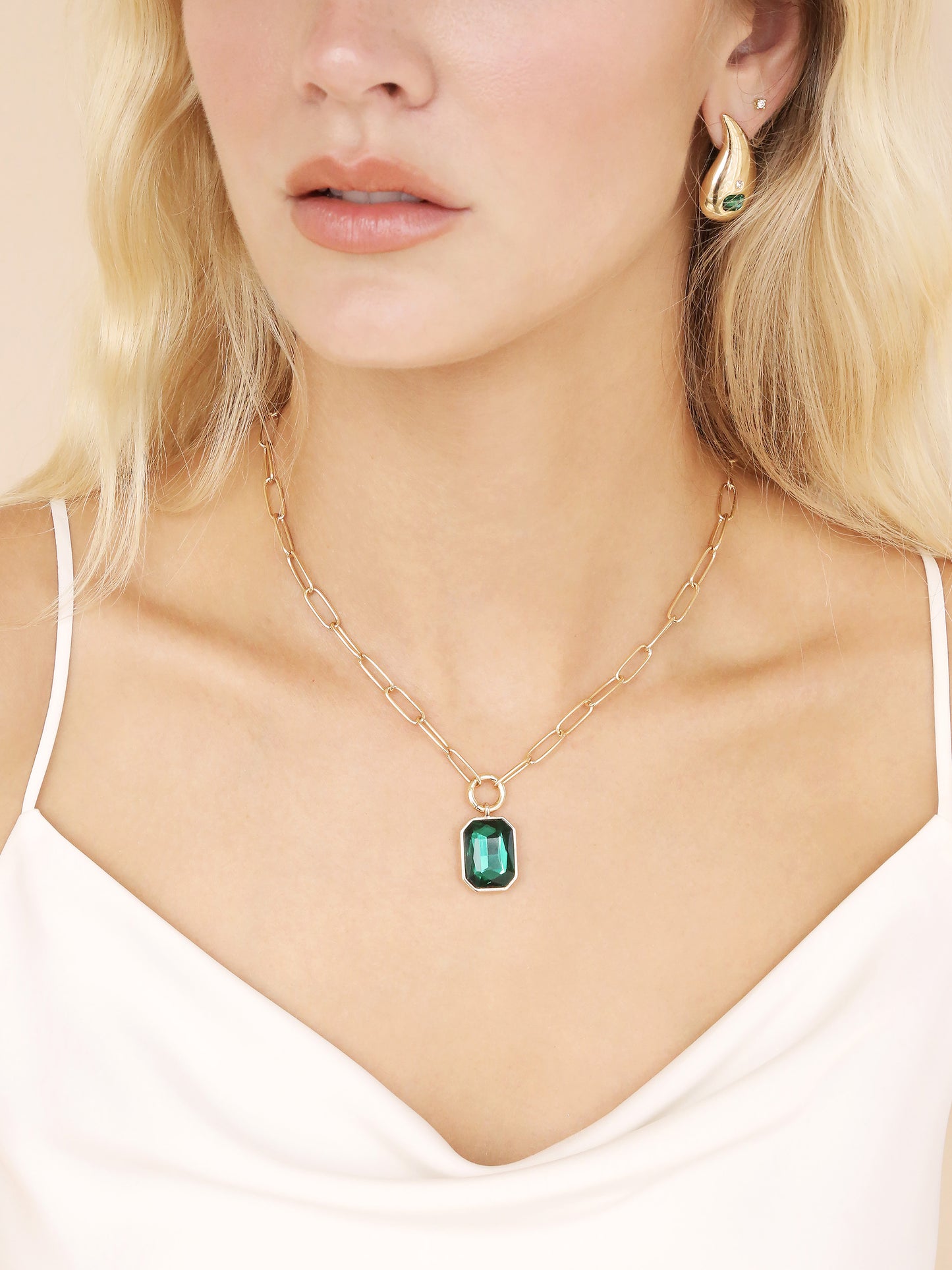 Deco Pendant Necklace Emerald Crystal with 18k Gold Plating model 3