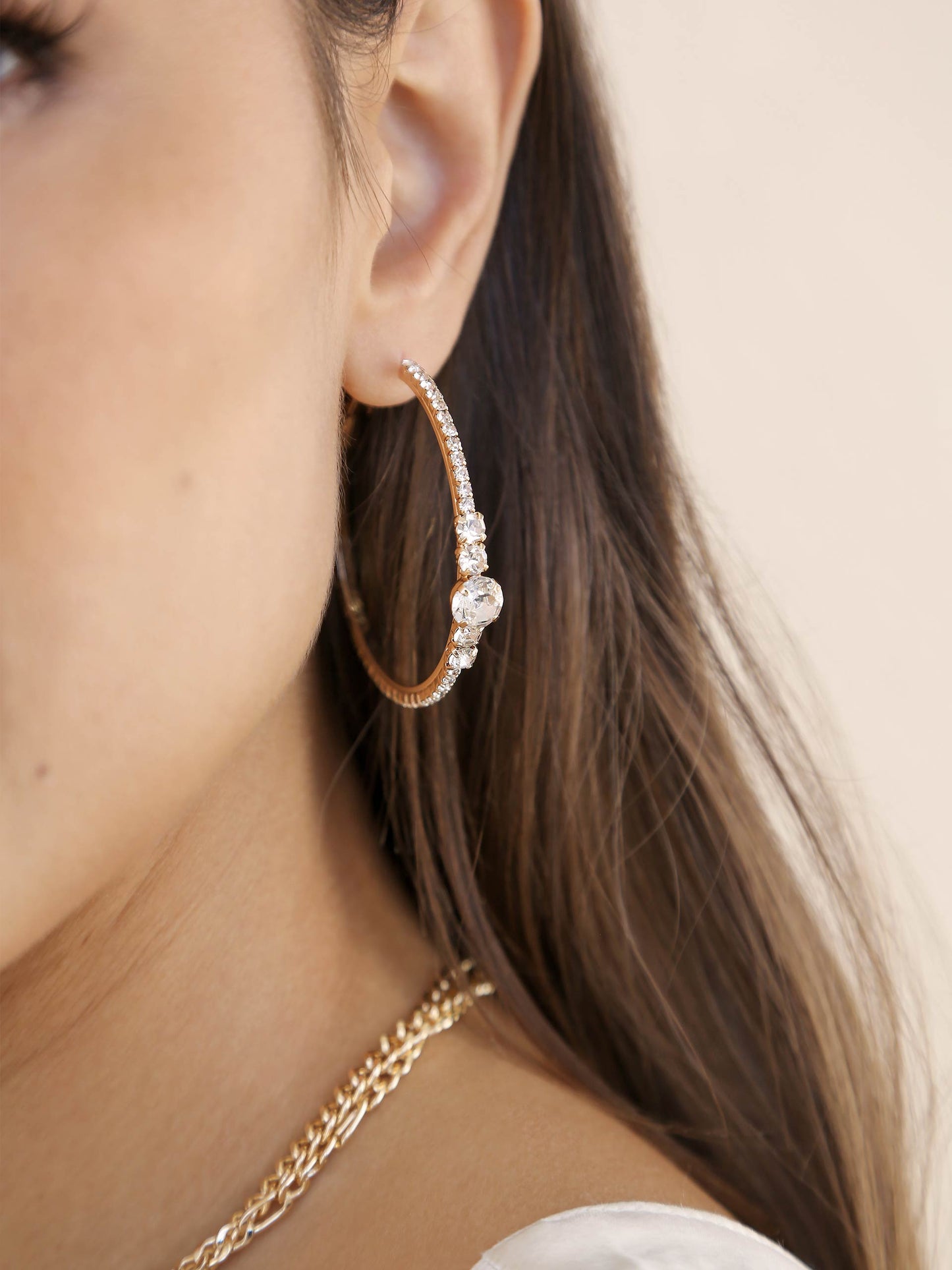 Hollywood Forever Crystal Hoop Earrings 18k Gold Plated model
