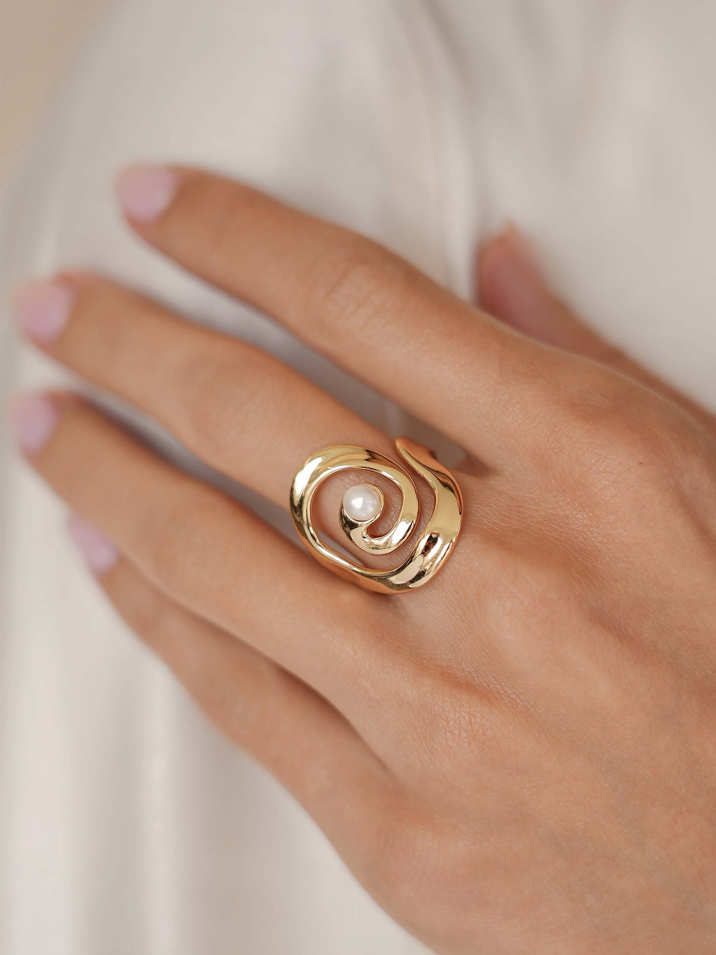 Aura Swirl Ring 18k Gold Plated model