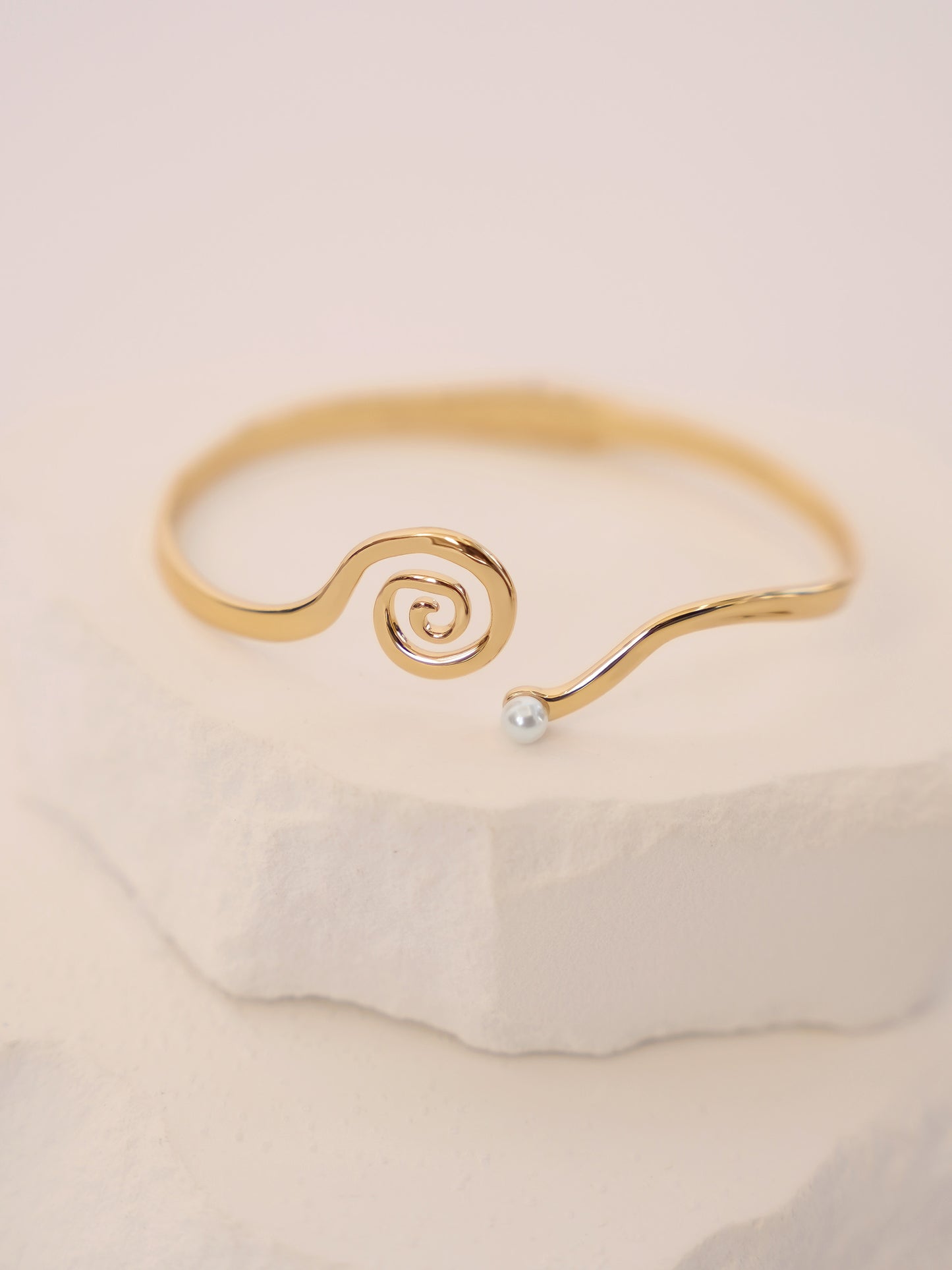 Mini Aura Swirl Cuff 18k Gold Plated 2