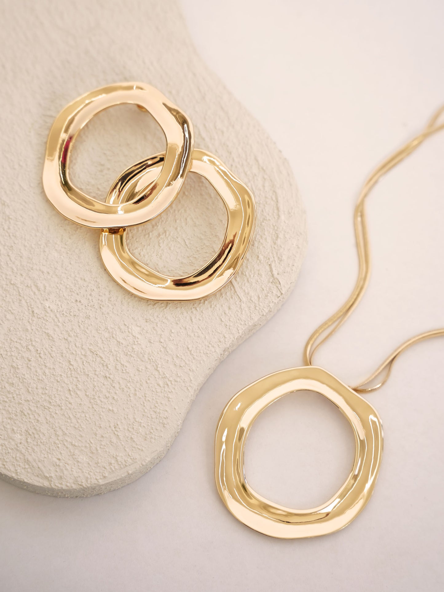 Open Circle Earrings 18k Gold Plated 3
