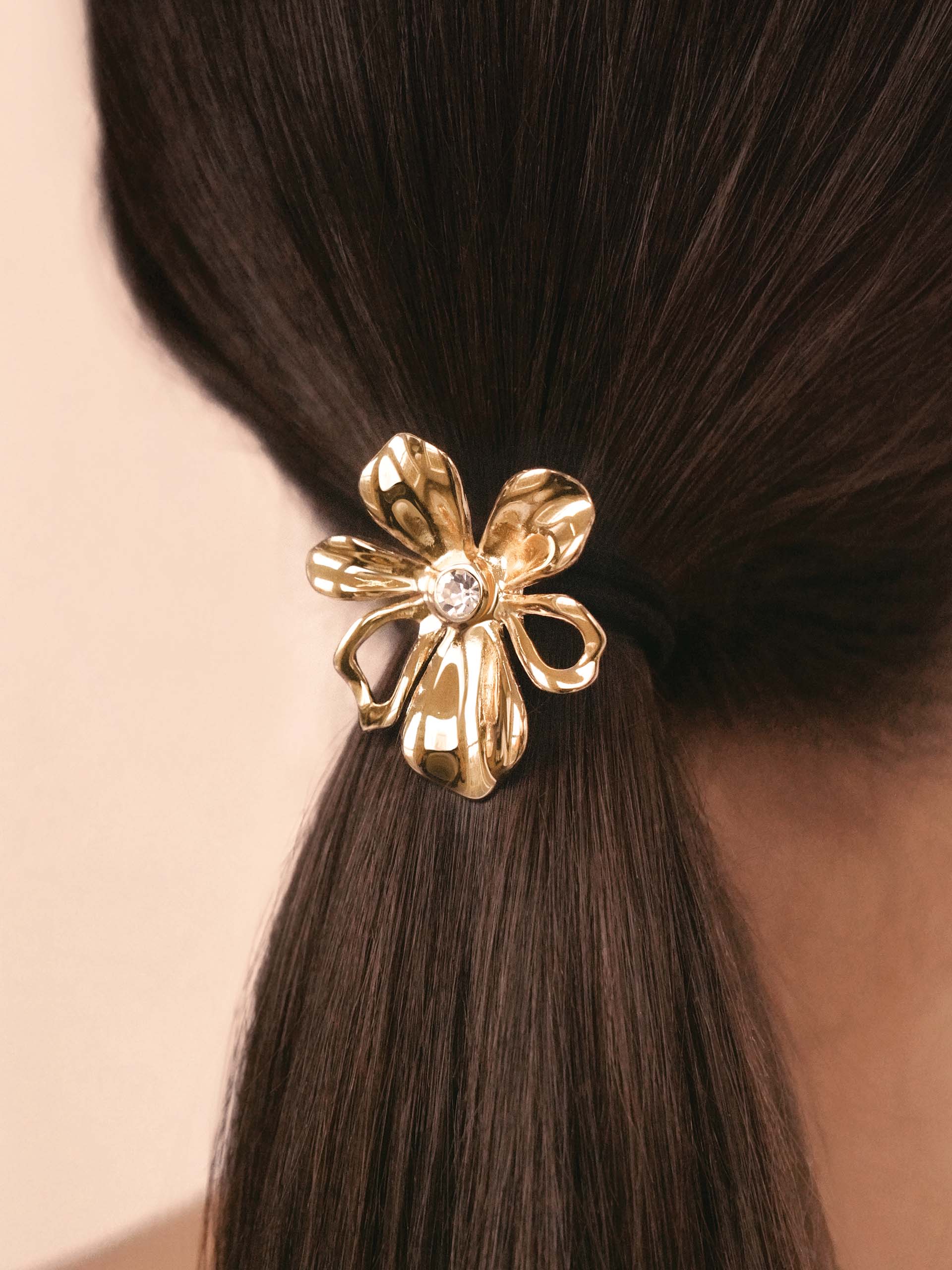 Petals Hair Tie Gold Tone with Black Elastic model 2