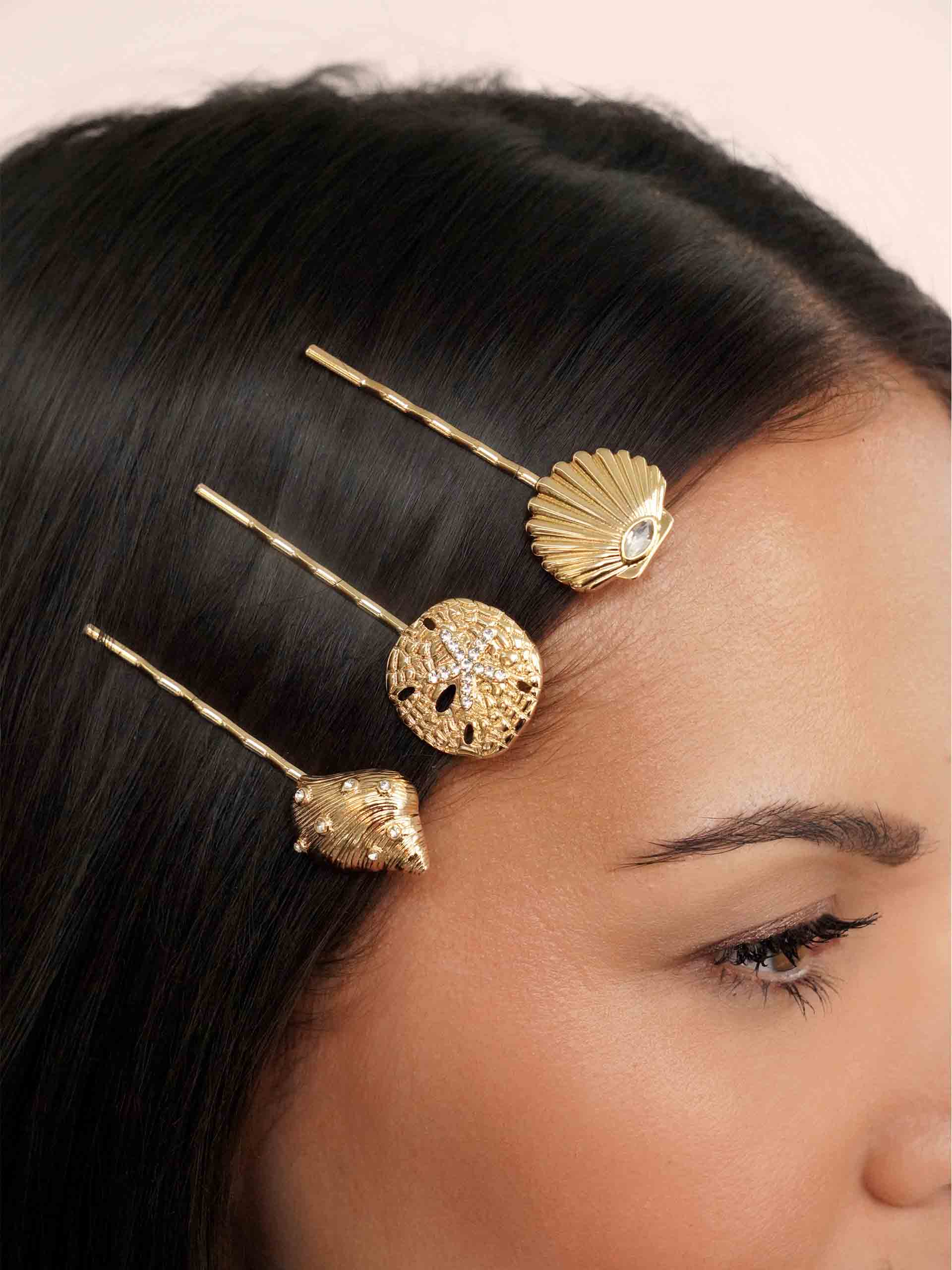 Oceanic Bobby Pin Set on model