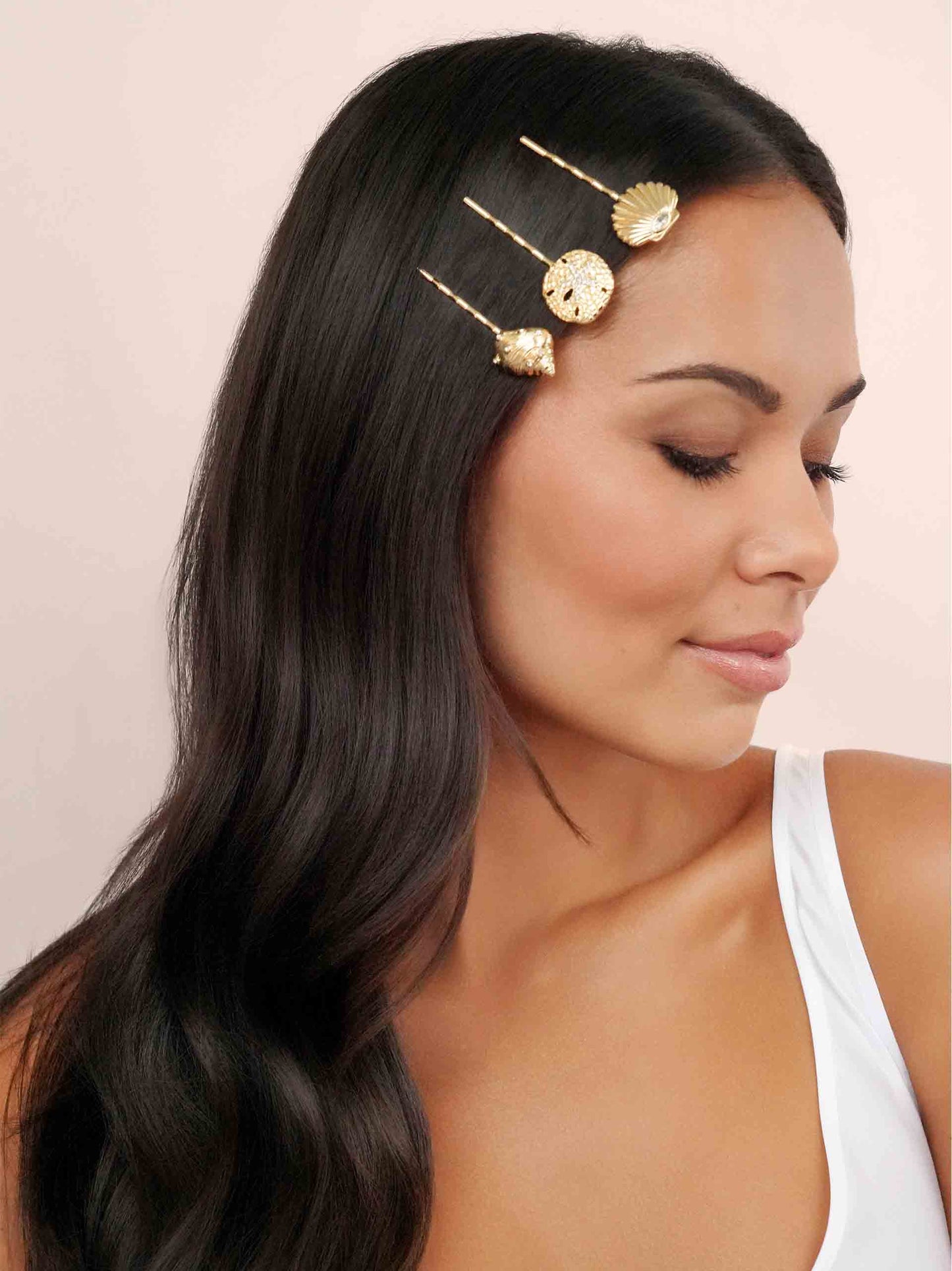 Oceanic Bobby Pin Set on model 3