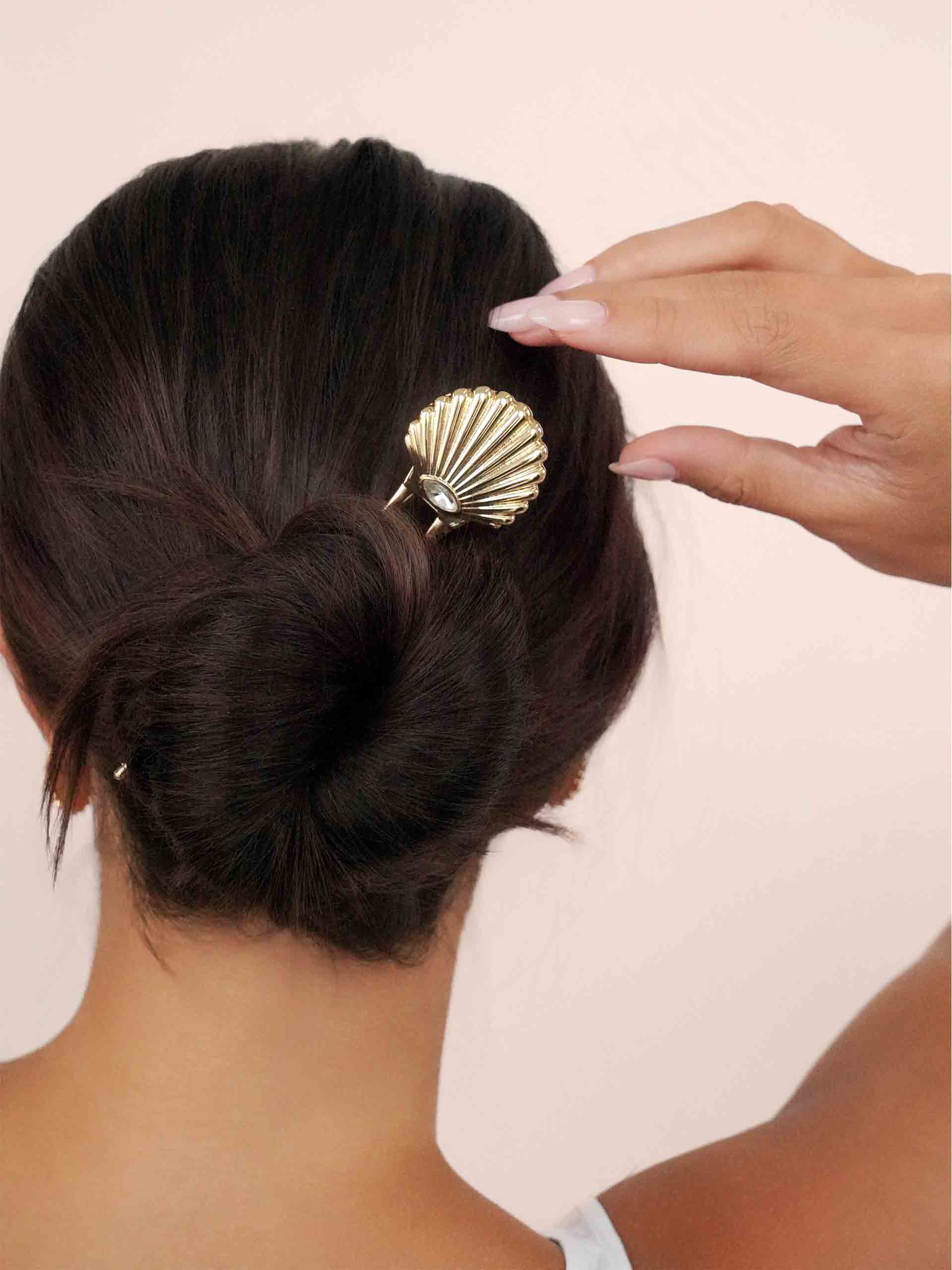 Santorini Shell Hair Pin on model 2