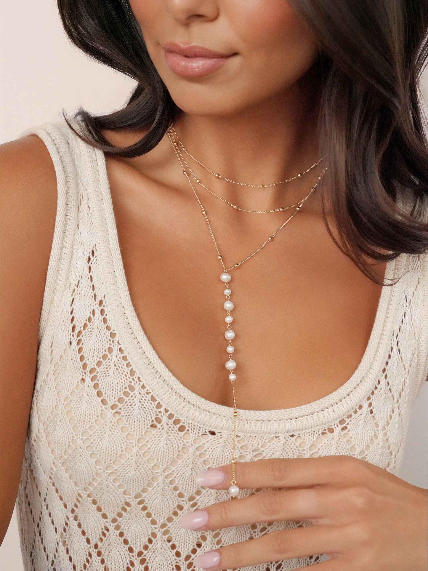 Coastal Pearl Lariat on model 4