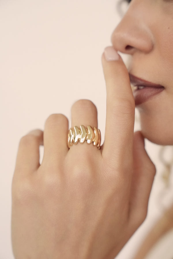 Metal Moderna Ring Second