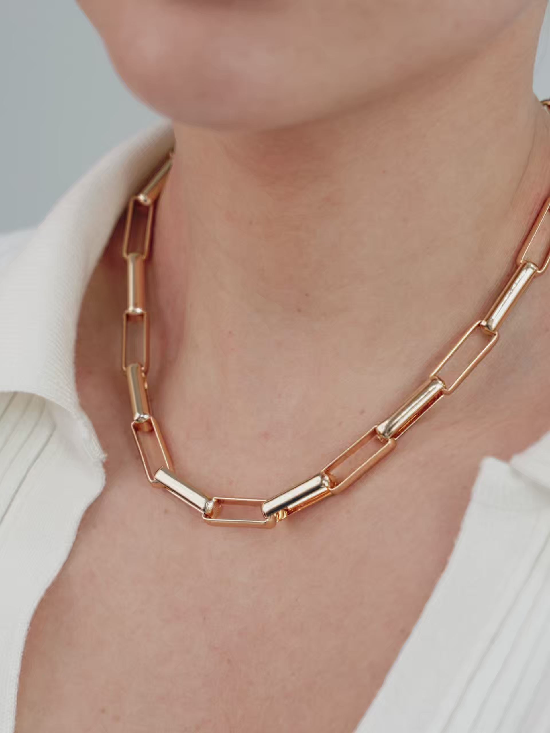 Rectangular Link Necklace video