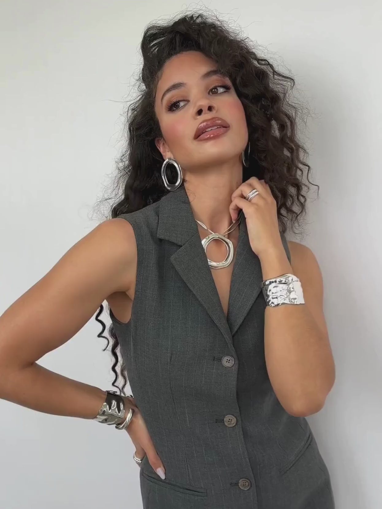 silver plated open circle necklace and earrings