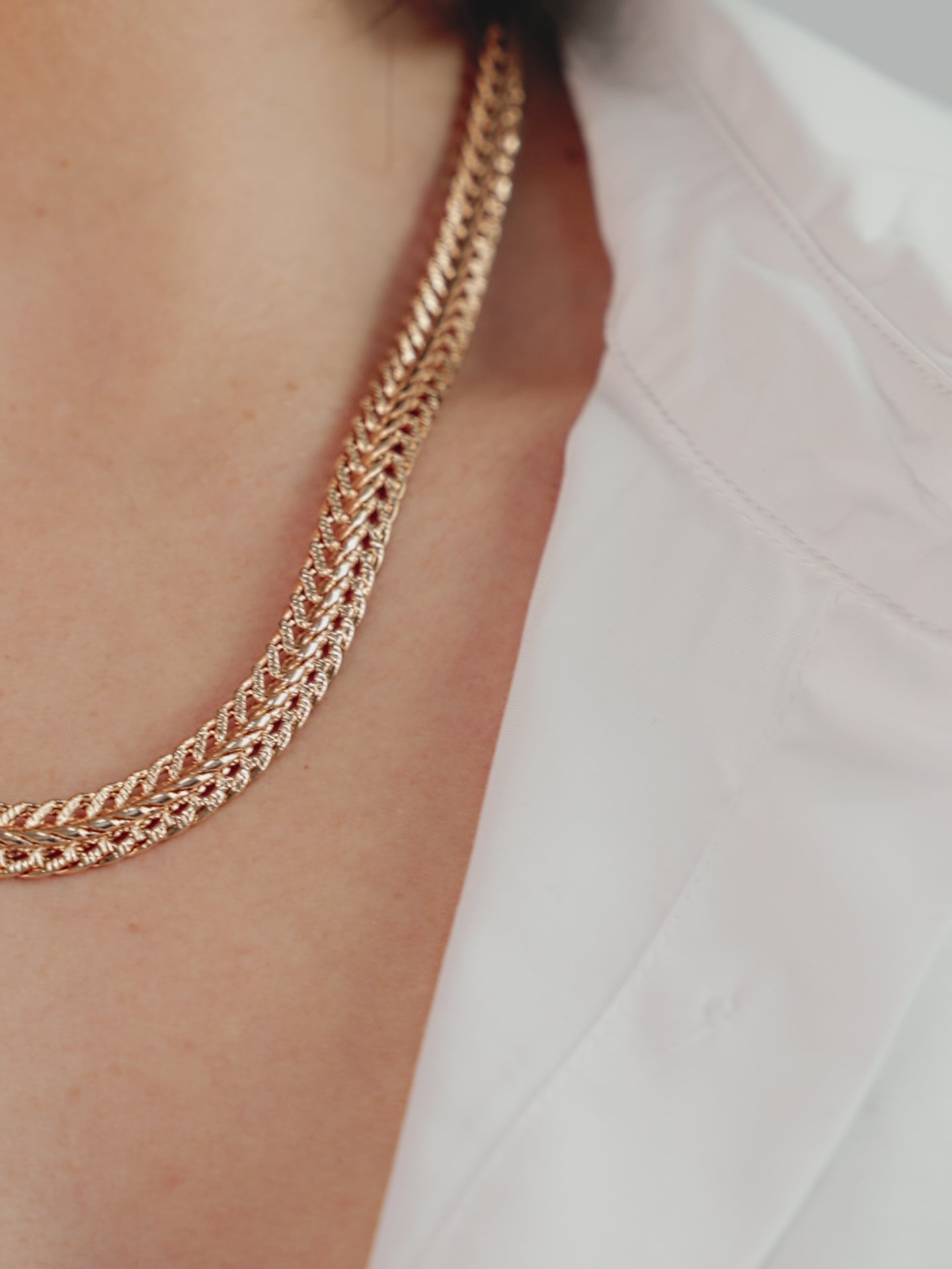 Woven 18k Gold Plated Chain Necklace in video