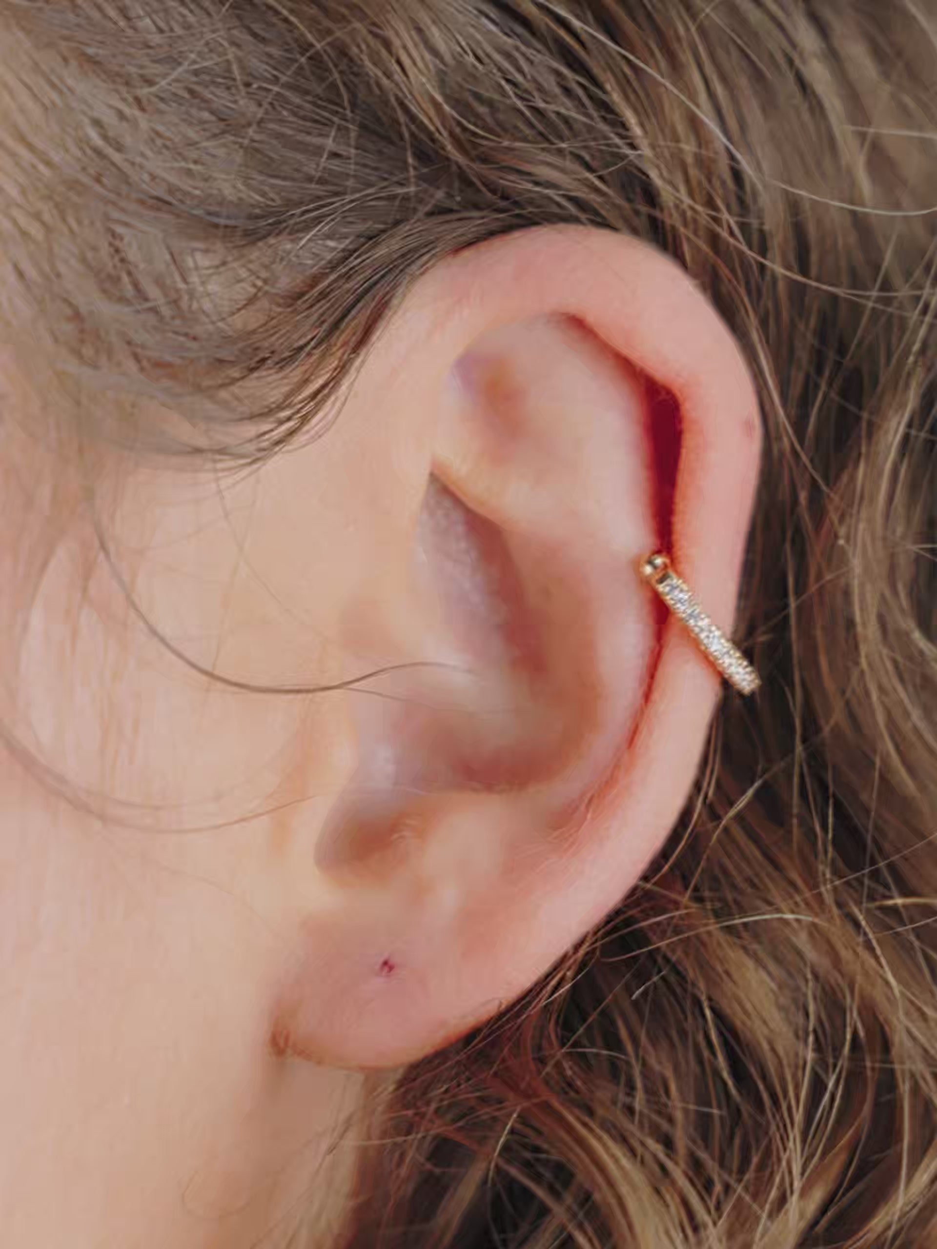 Mini Sparkler Crystal Ear Cuff video