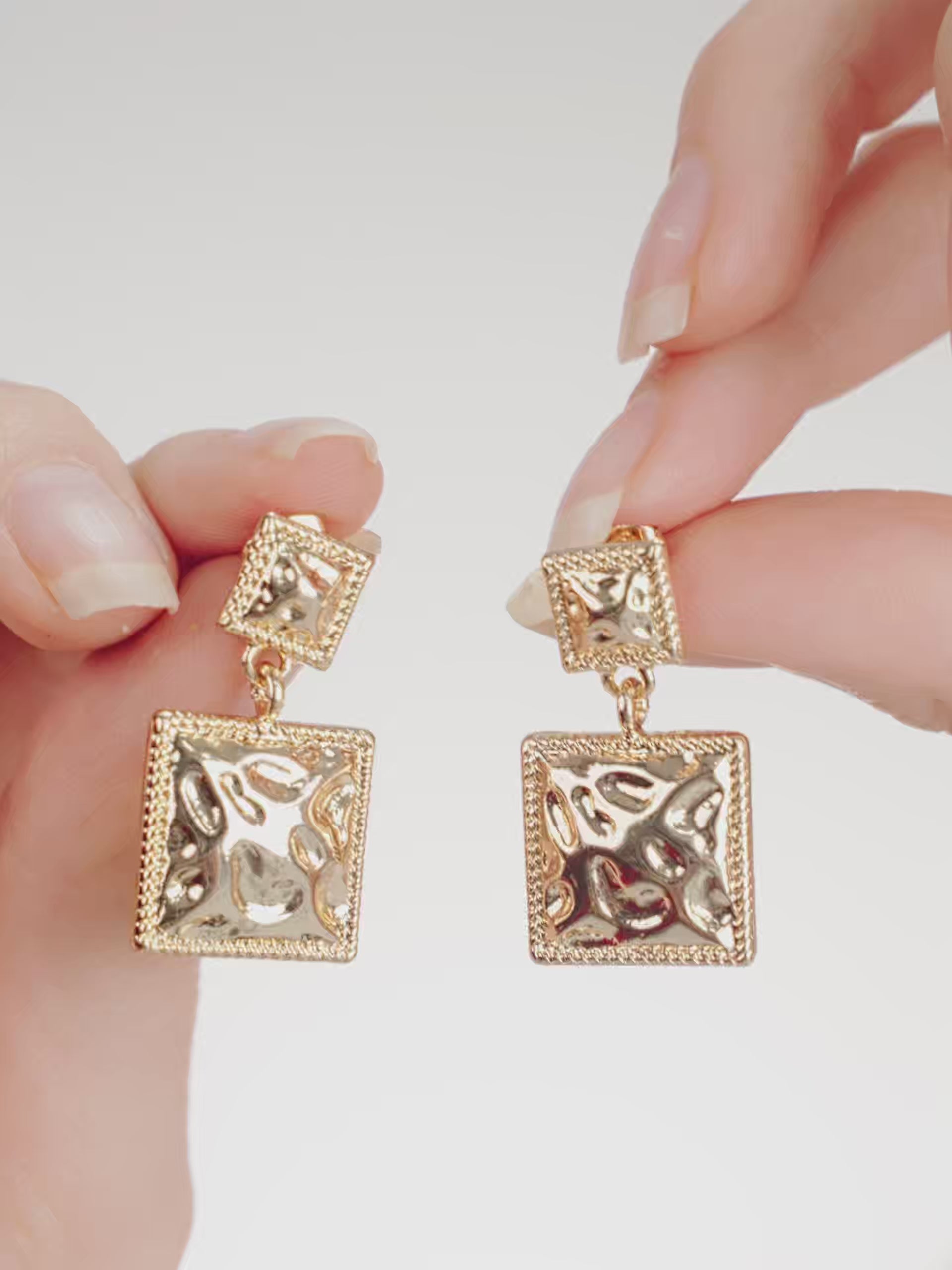 Repeated Square Dangle Earrings video