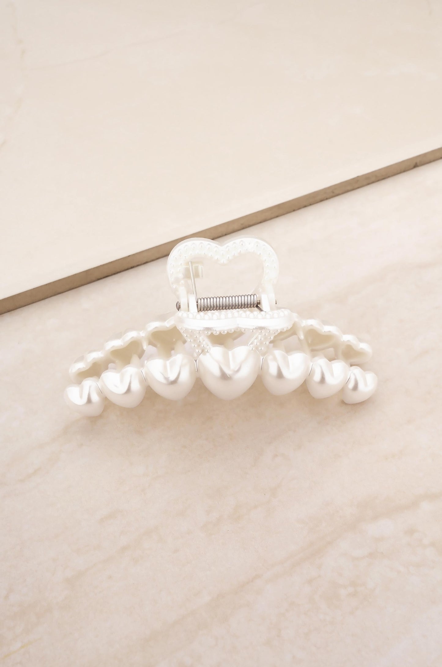 Multi-Heart Pearl Claw Clip on slate