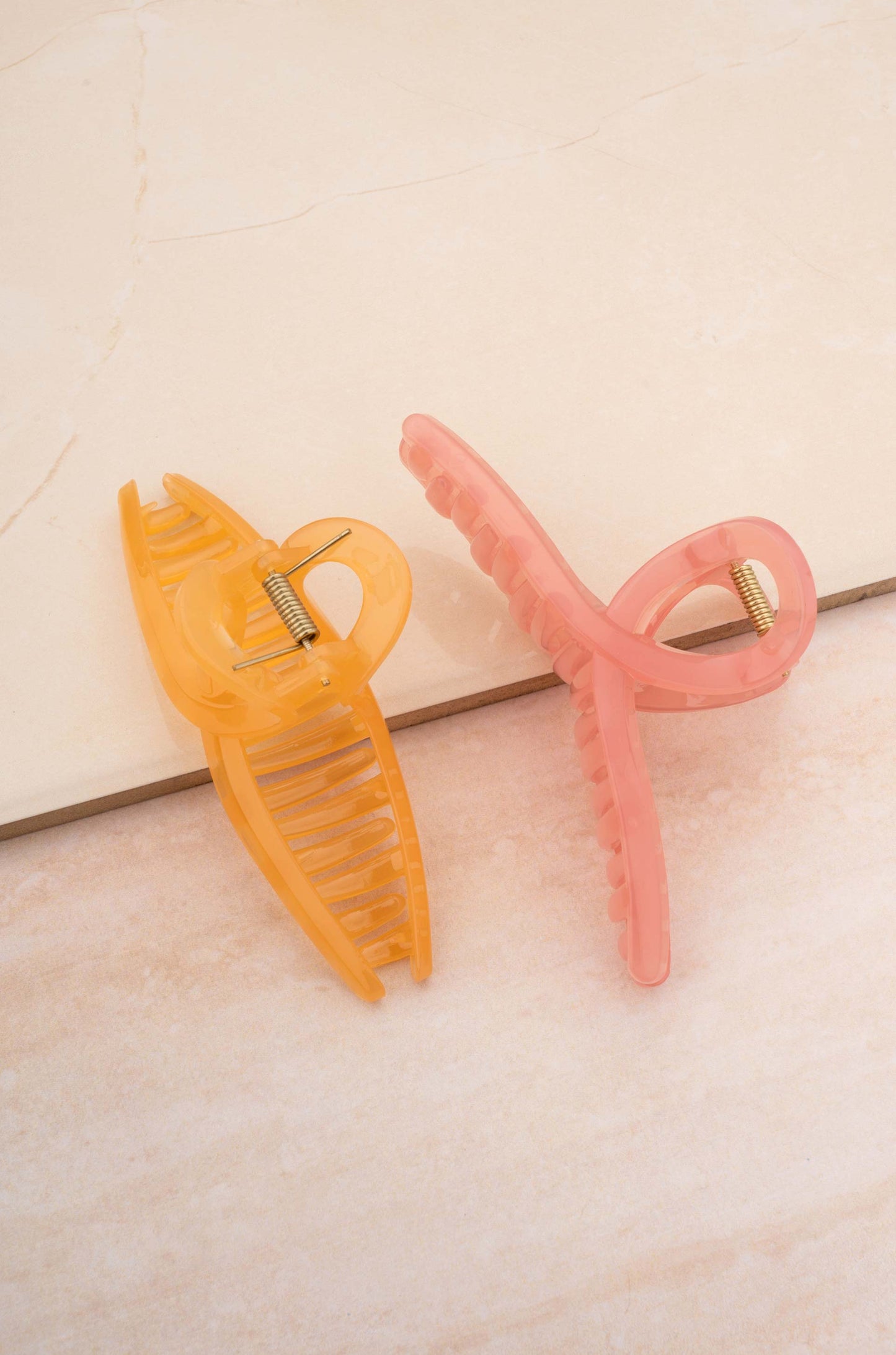 Long Days Hair Claw Set on slate