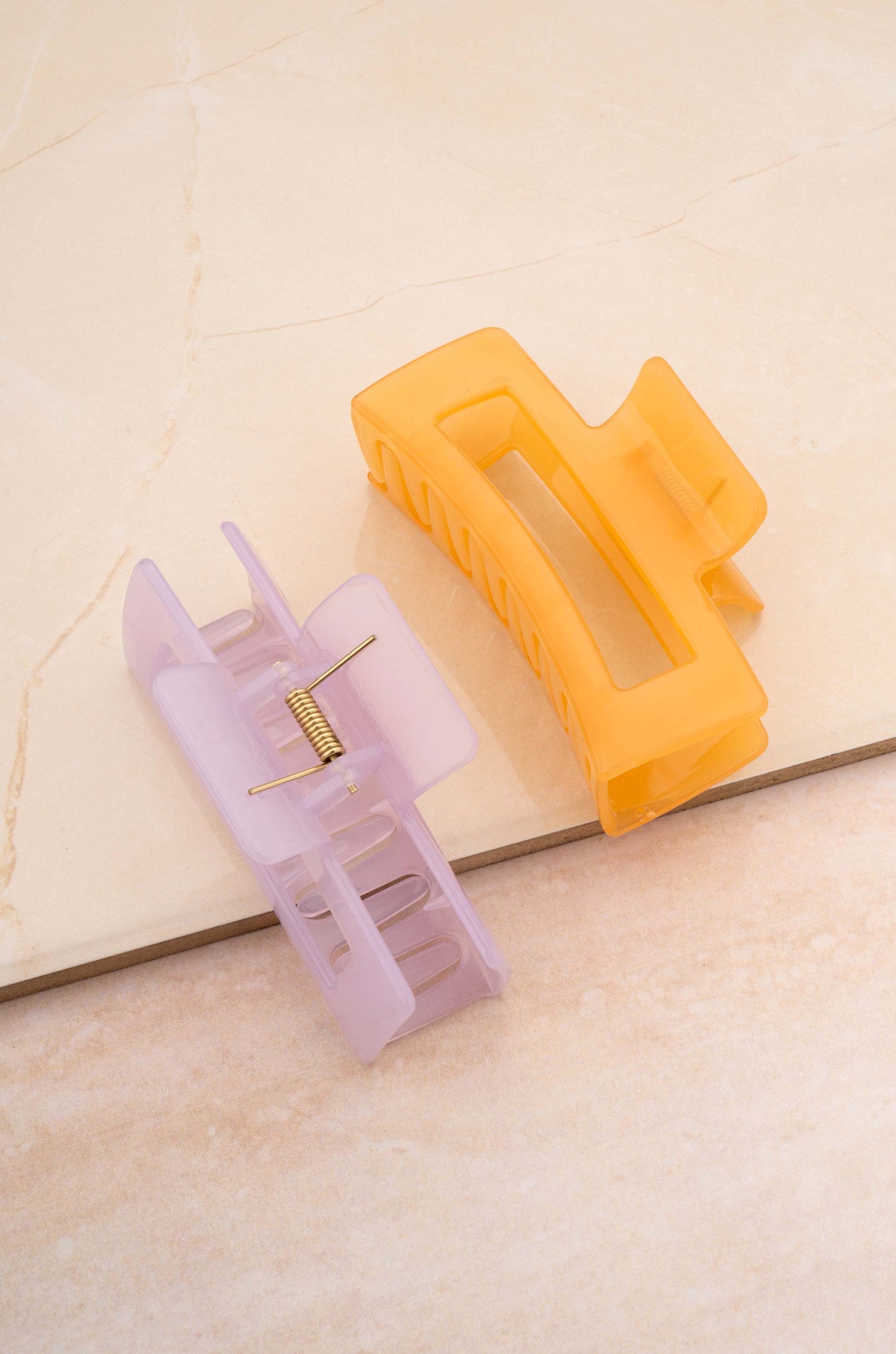 Fundamentals Hair Claw Set on slate 3