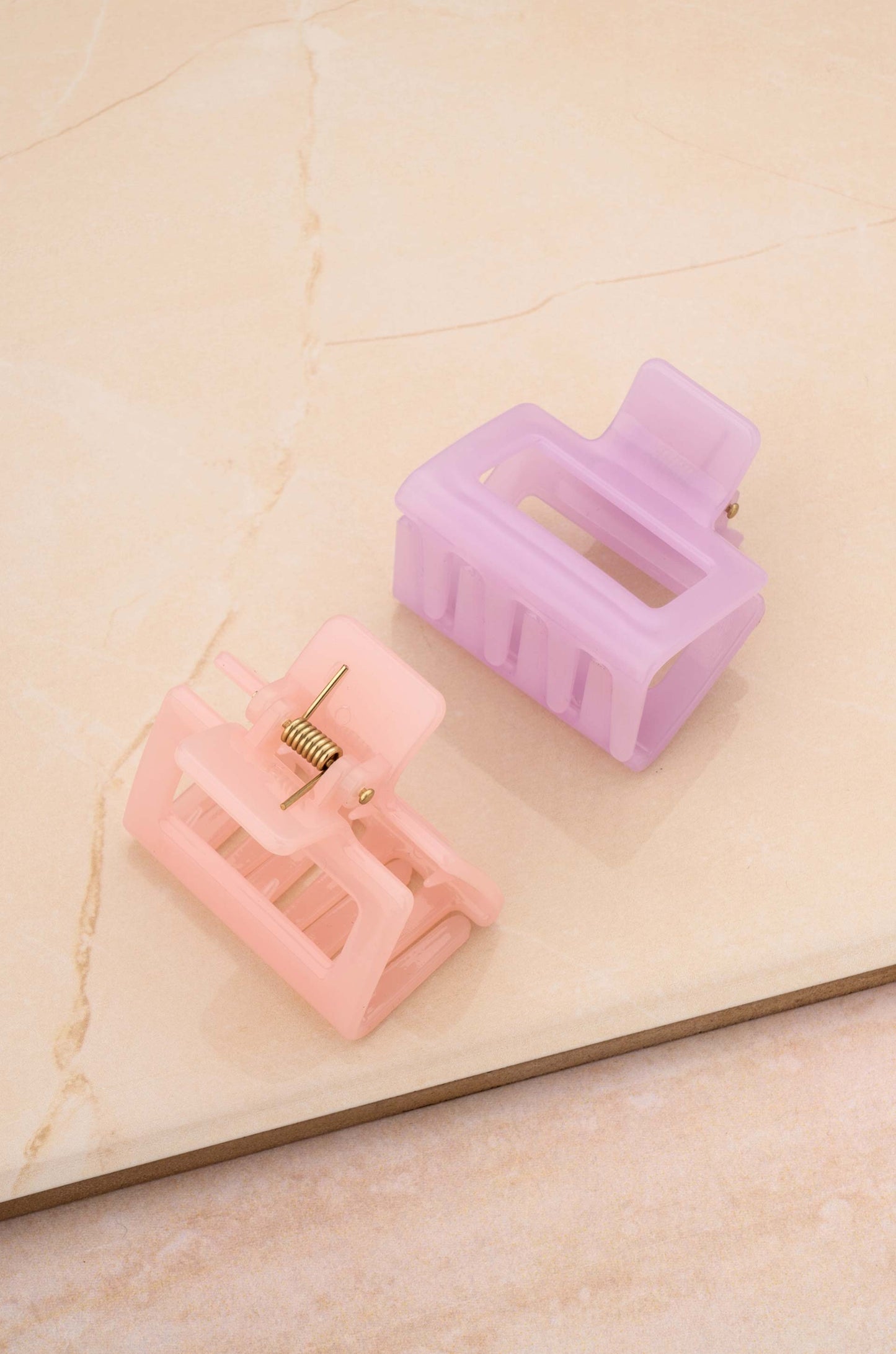 Gabriella Hair Claw Set on slate